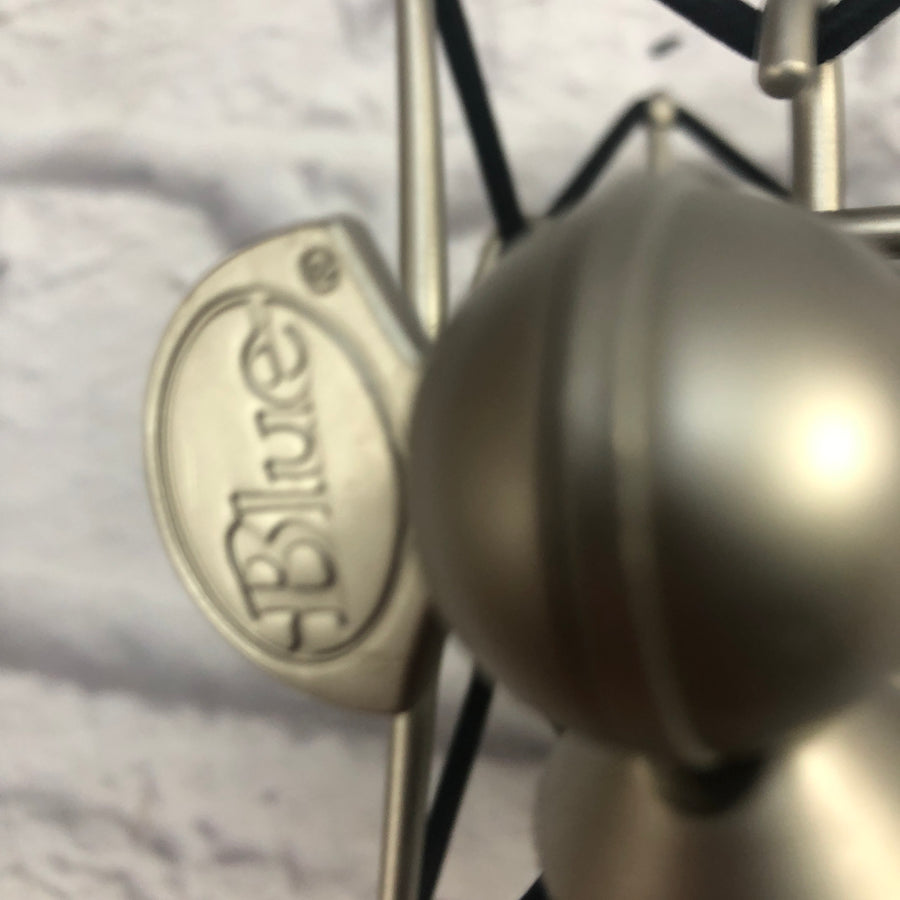 Blue Baby Bottle Shock Mount