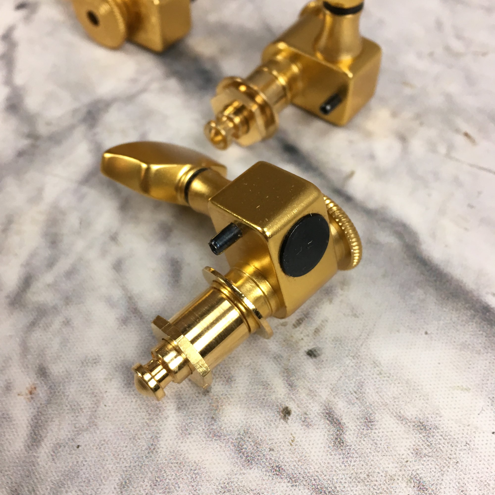 Sperzel Gold Locking Tuning Machines 3x3