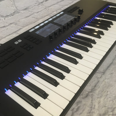 Komplete Kontrol S49 MK2 USB Midi Controller Keyboard