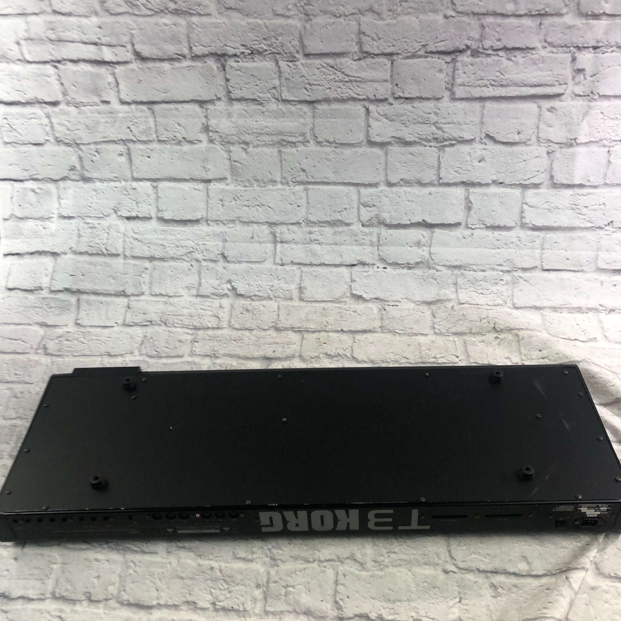 Korg T3 61 Key Workstation Synthesizer