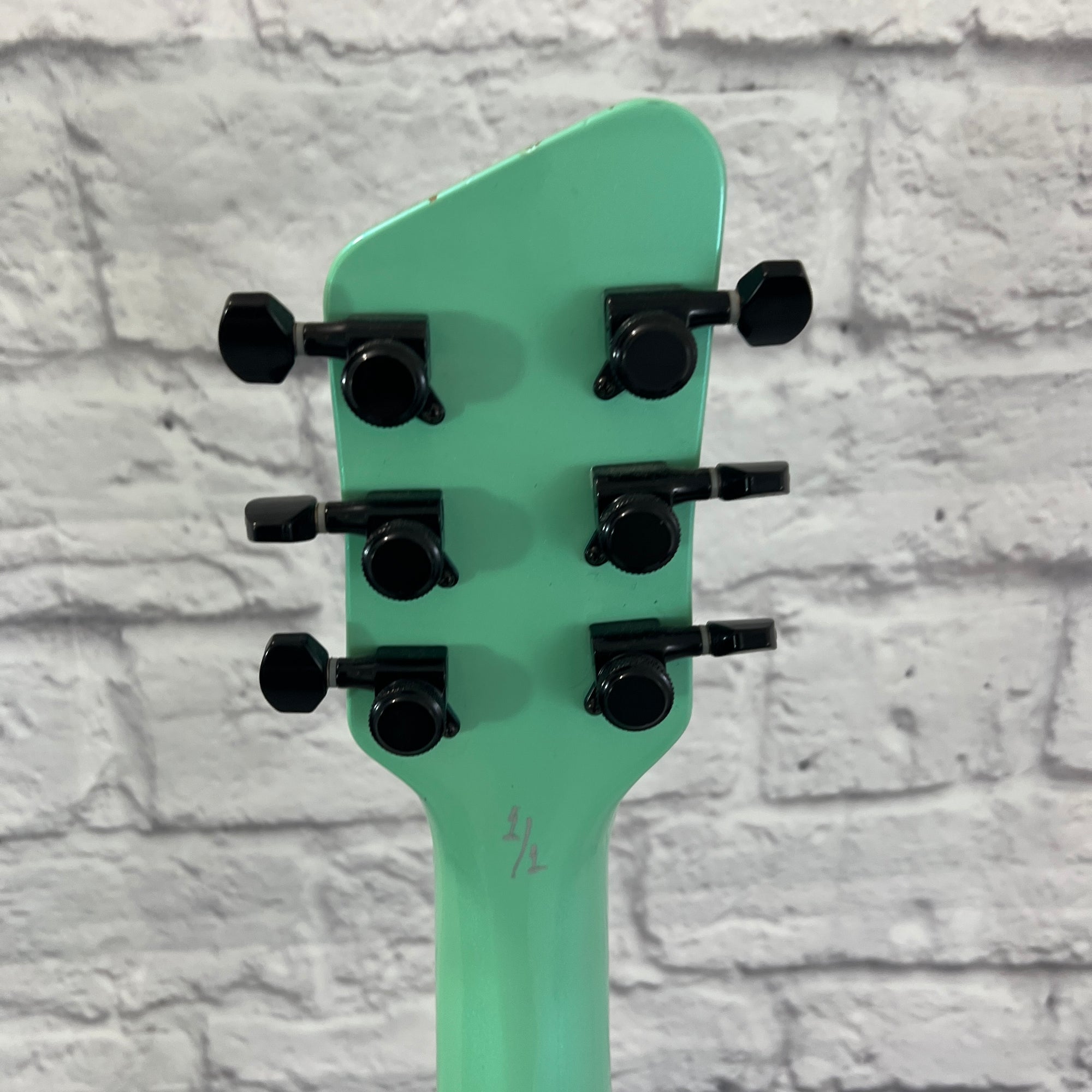 Moniker Reedsdale Electric Guitar