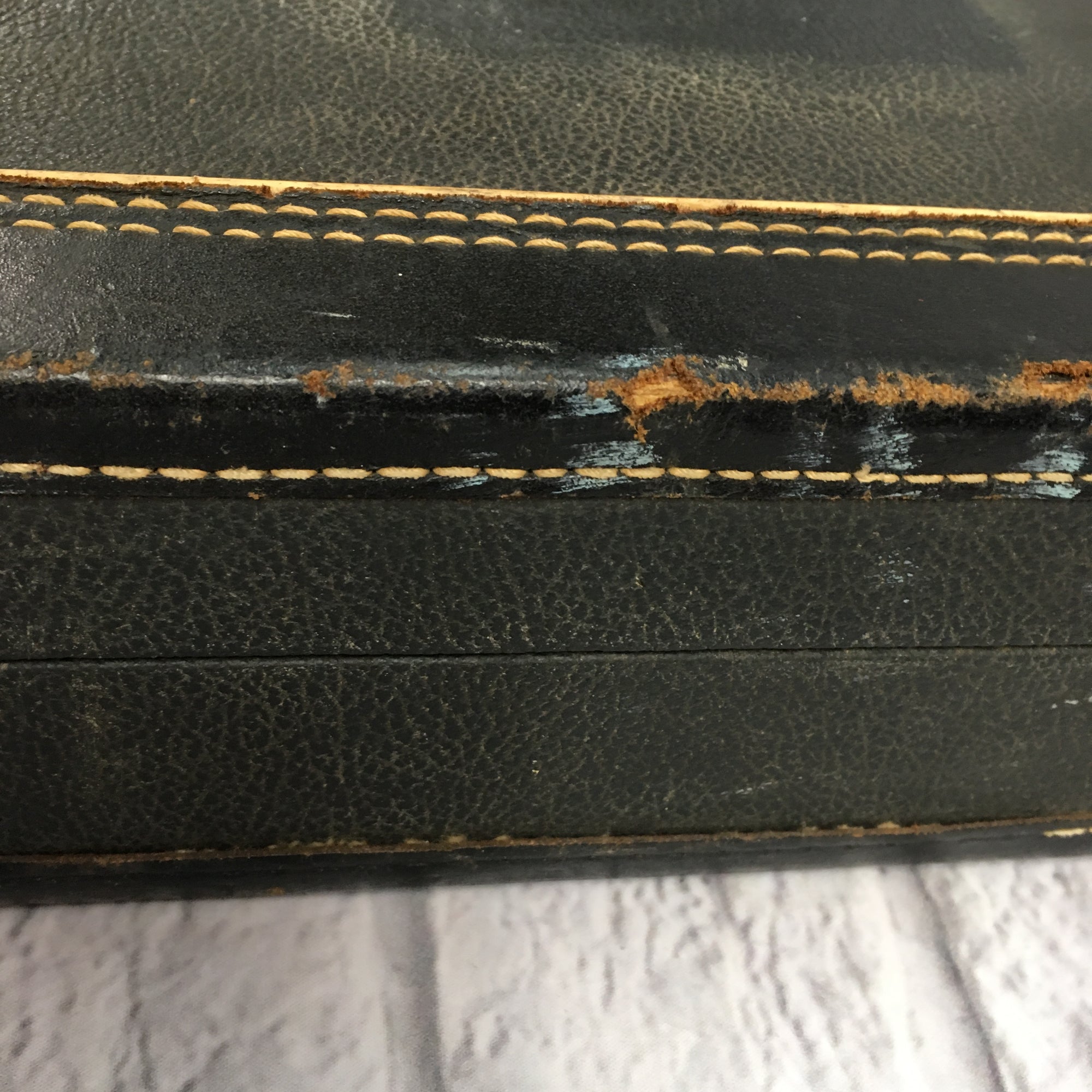 Vintage 1960s Fender Bass Case