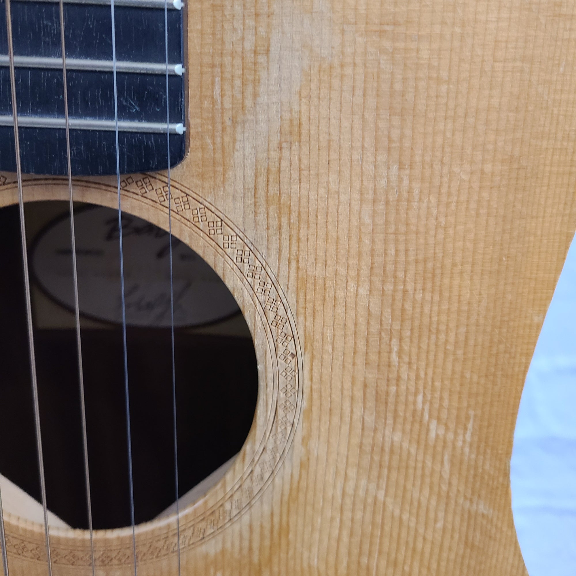 Taylor BT1 Mini/ Travel Acoustic Guitar