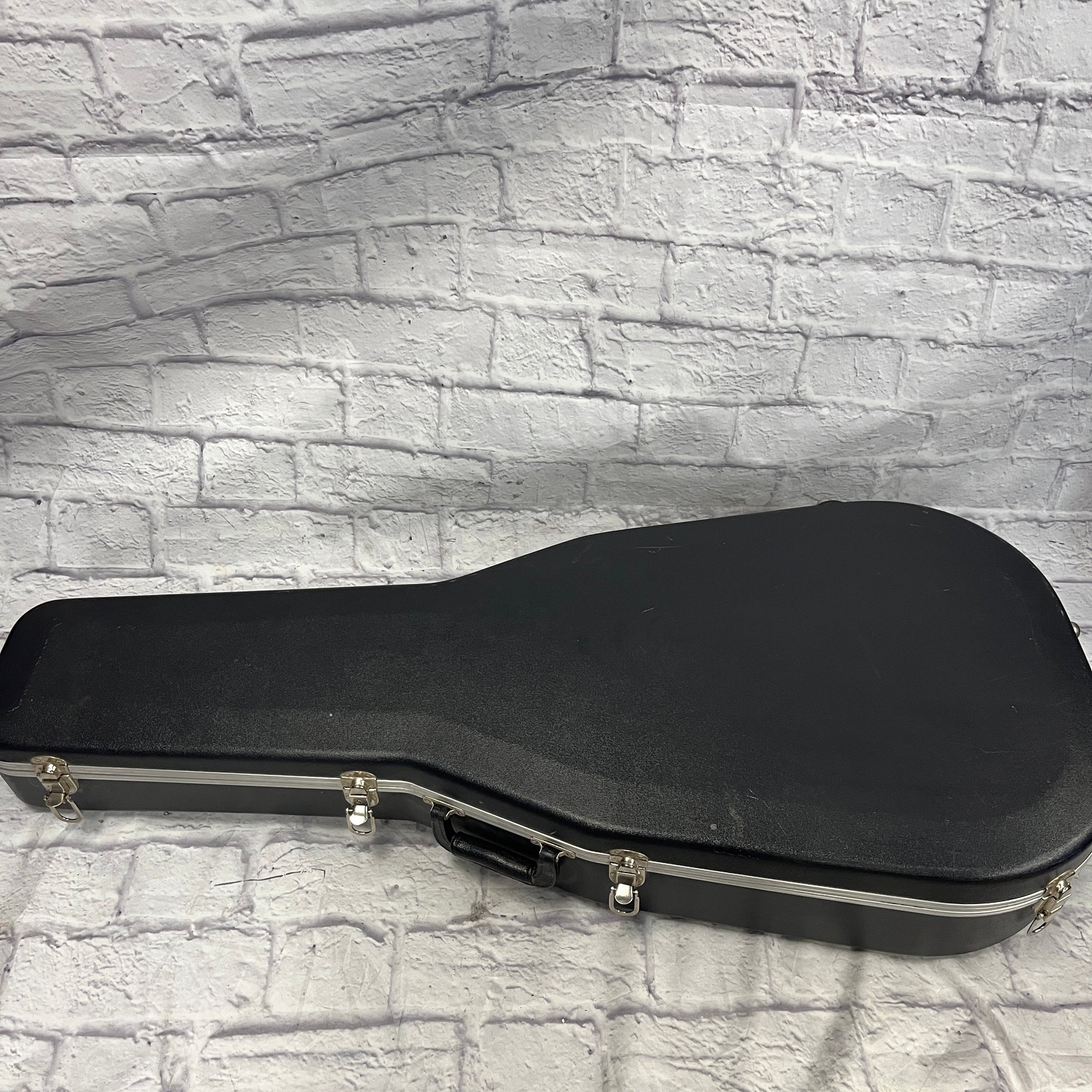 Unknown Dreadnaught Acoustic Guitar Hard Case