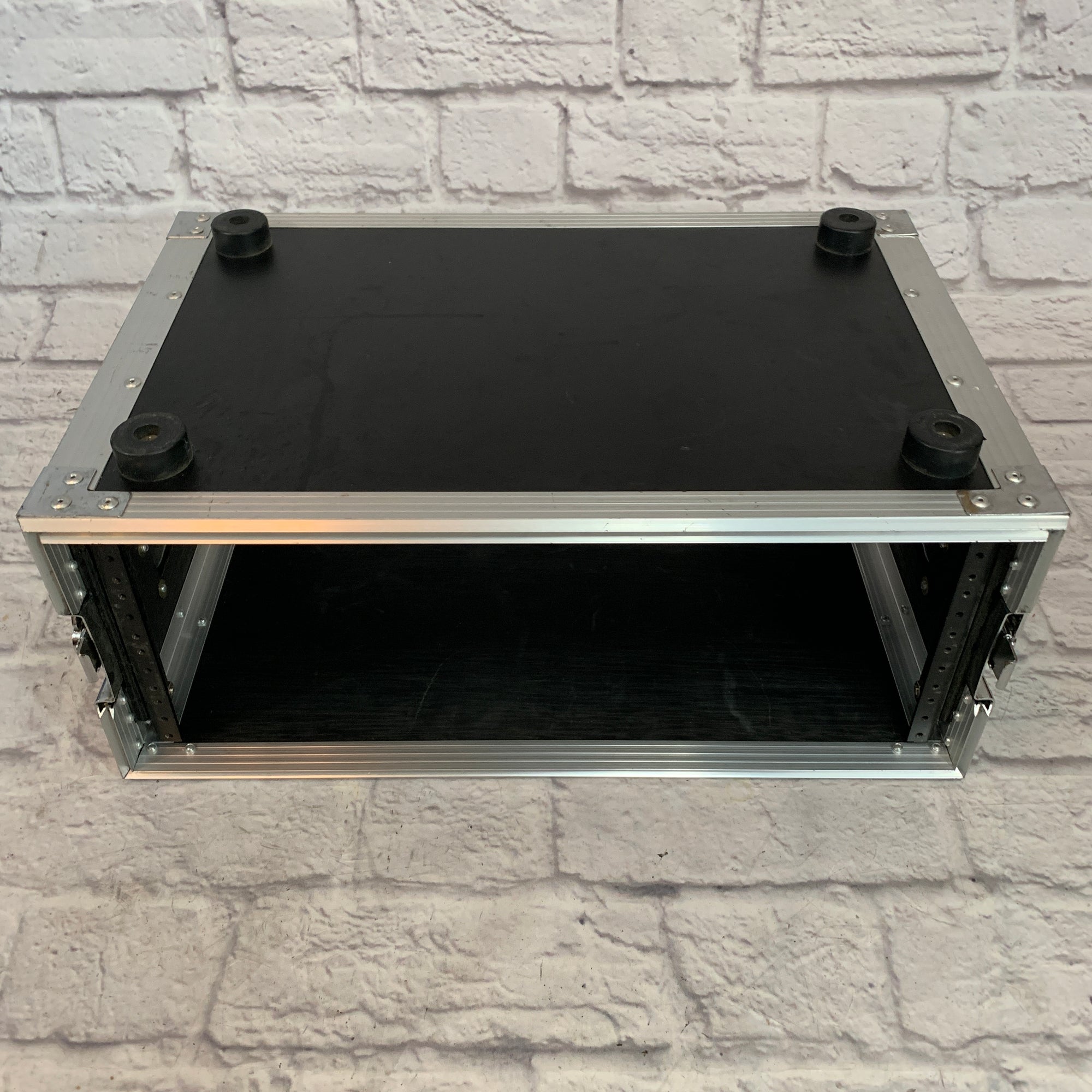 Road Runner 4 Space Rack Case