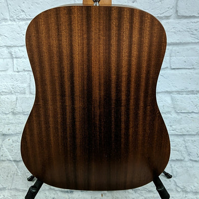 Taylor BT-1 Baby Taylor Travel Acoustic Guitar