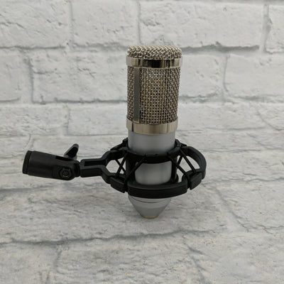 Merkury Innovations Studio Microphone Kit