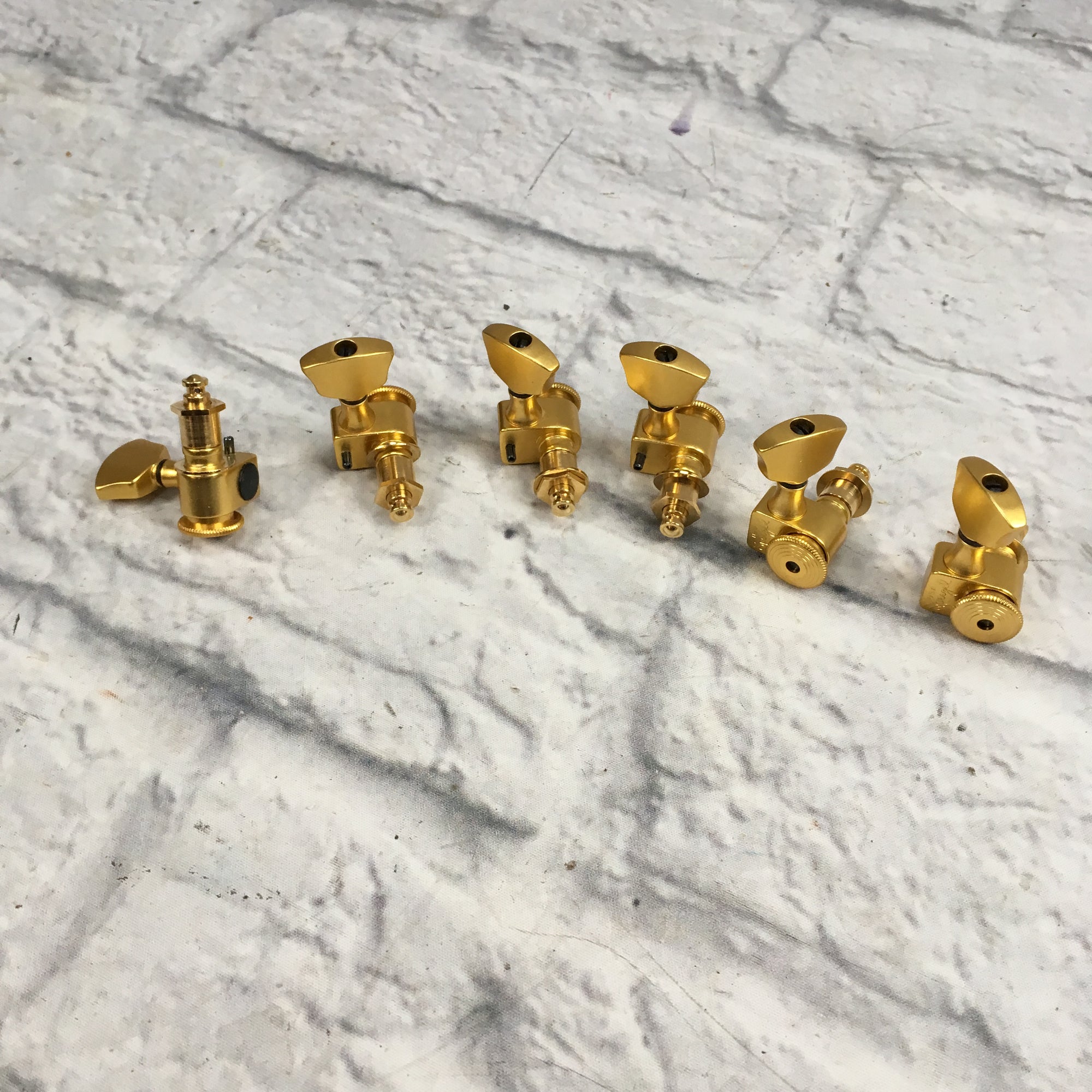Sperzel Gold Locking Tuning Machines 3x3