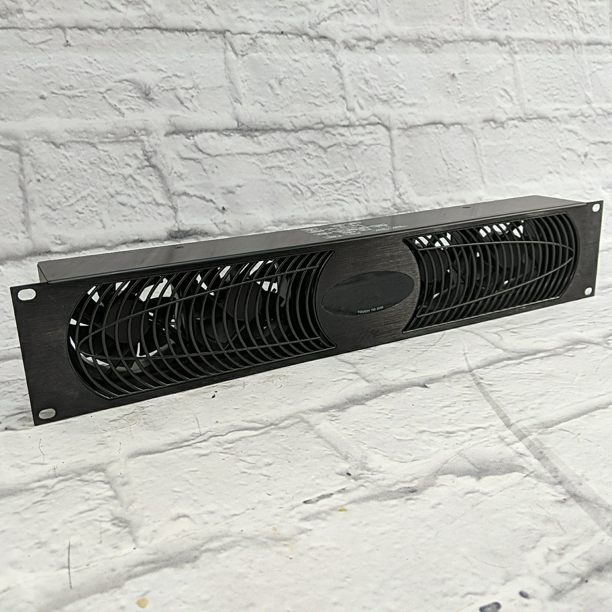 Middle Atlantic Products UQFP-4DRA Rack Fan Panel with Thermometer