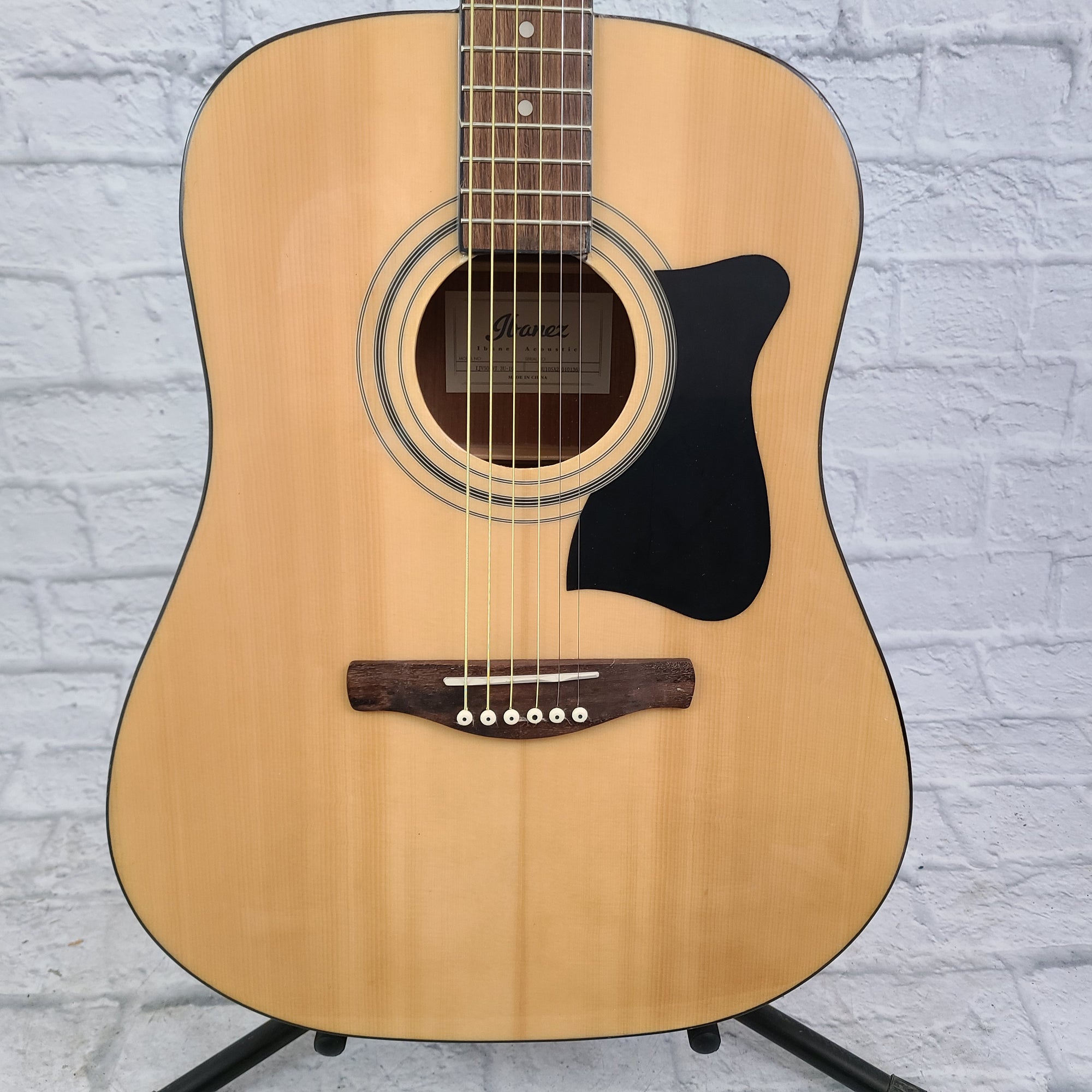 Ibanez IJV50 Acoustic Guitar