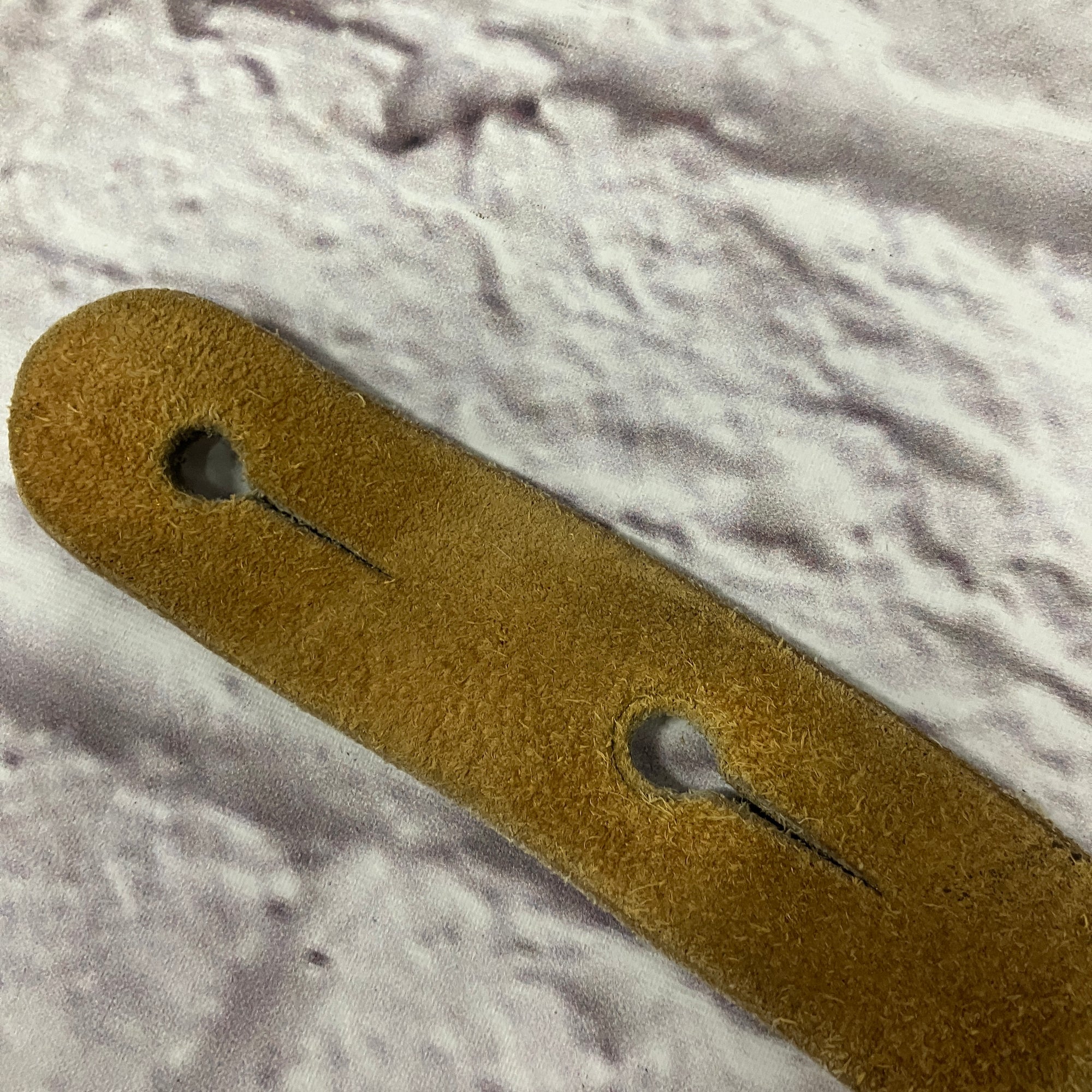 Unknown Leather Bass Guitar Strap