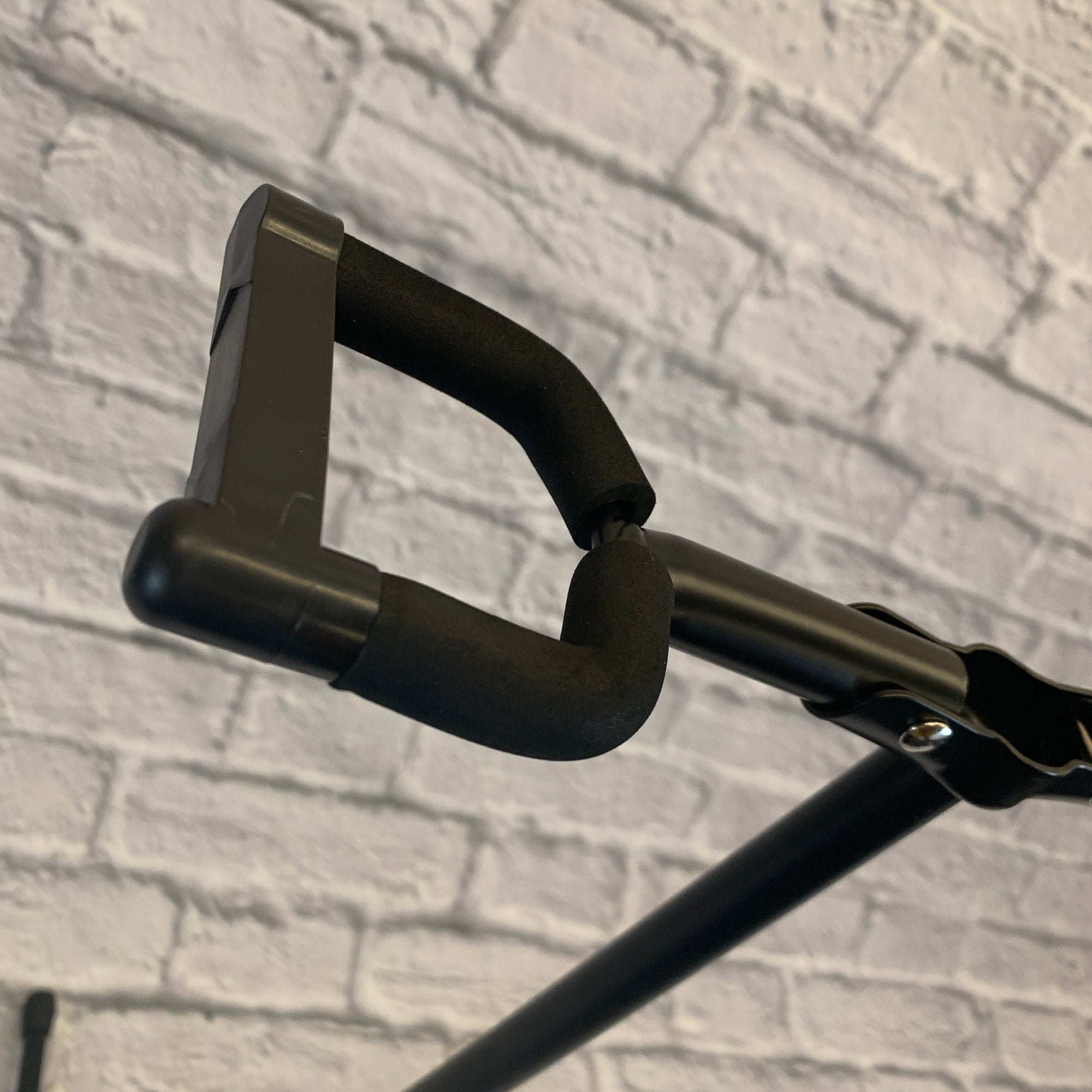 Ultimate Support JS-HG102 Double Hanging-Style Guitar Stand