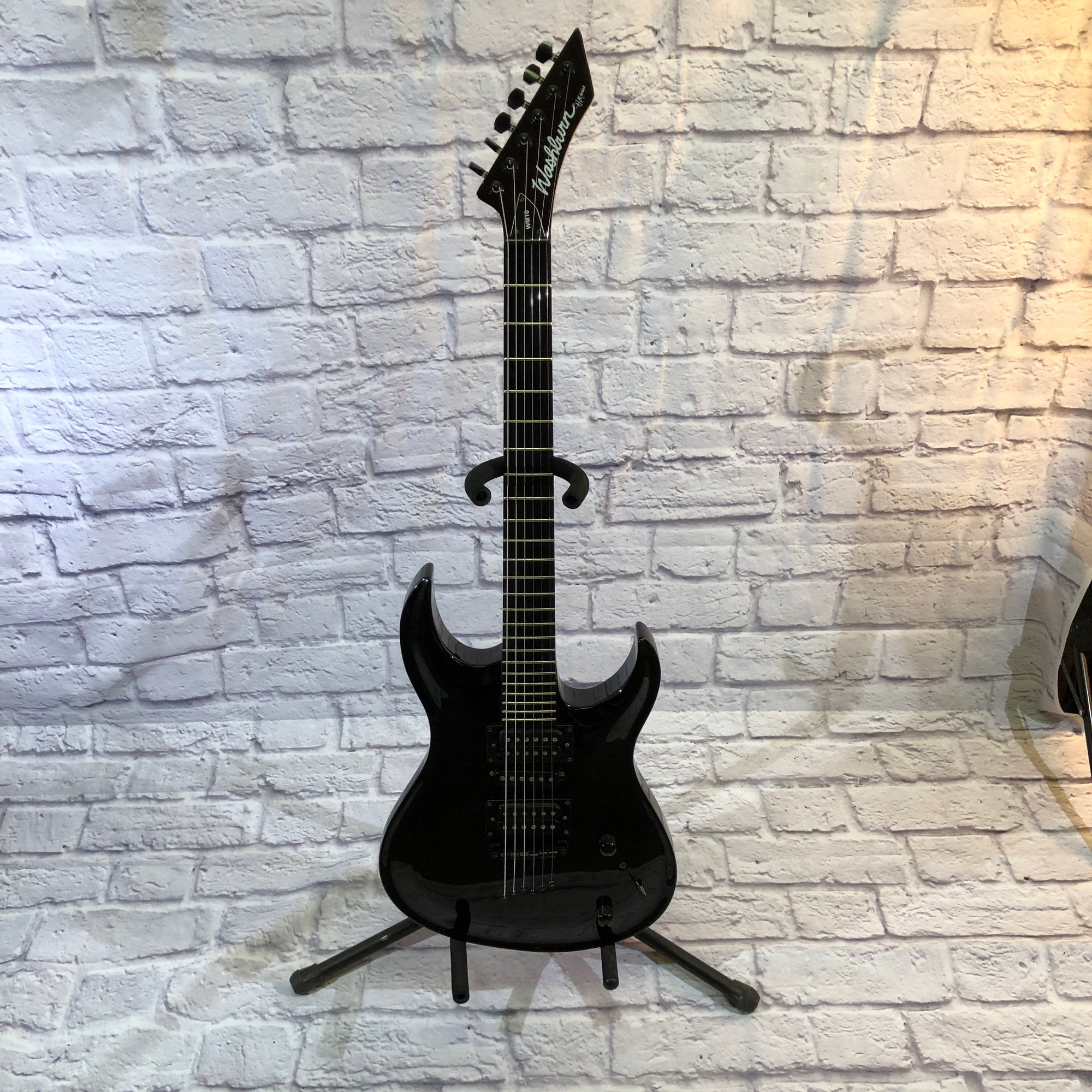 Washburn WM10 Black Electric Guitar - Evolution Music