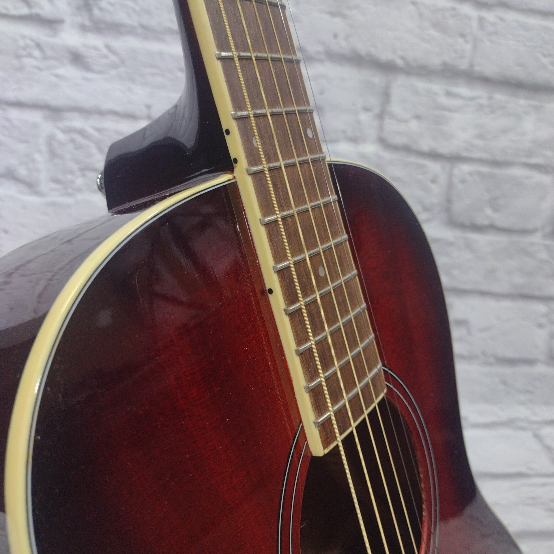 Ibanez PN12E VMS Parlor Acoustic-Electric Guitar