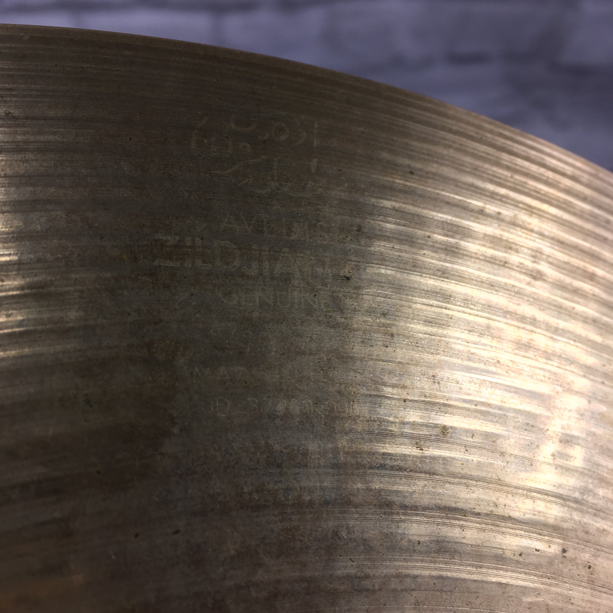 Zildjian 14in New Beat Bottom Hi Hat with 2004 Avedis Top