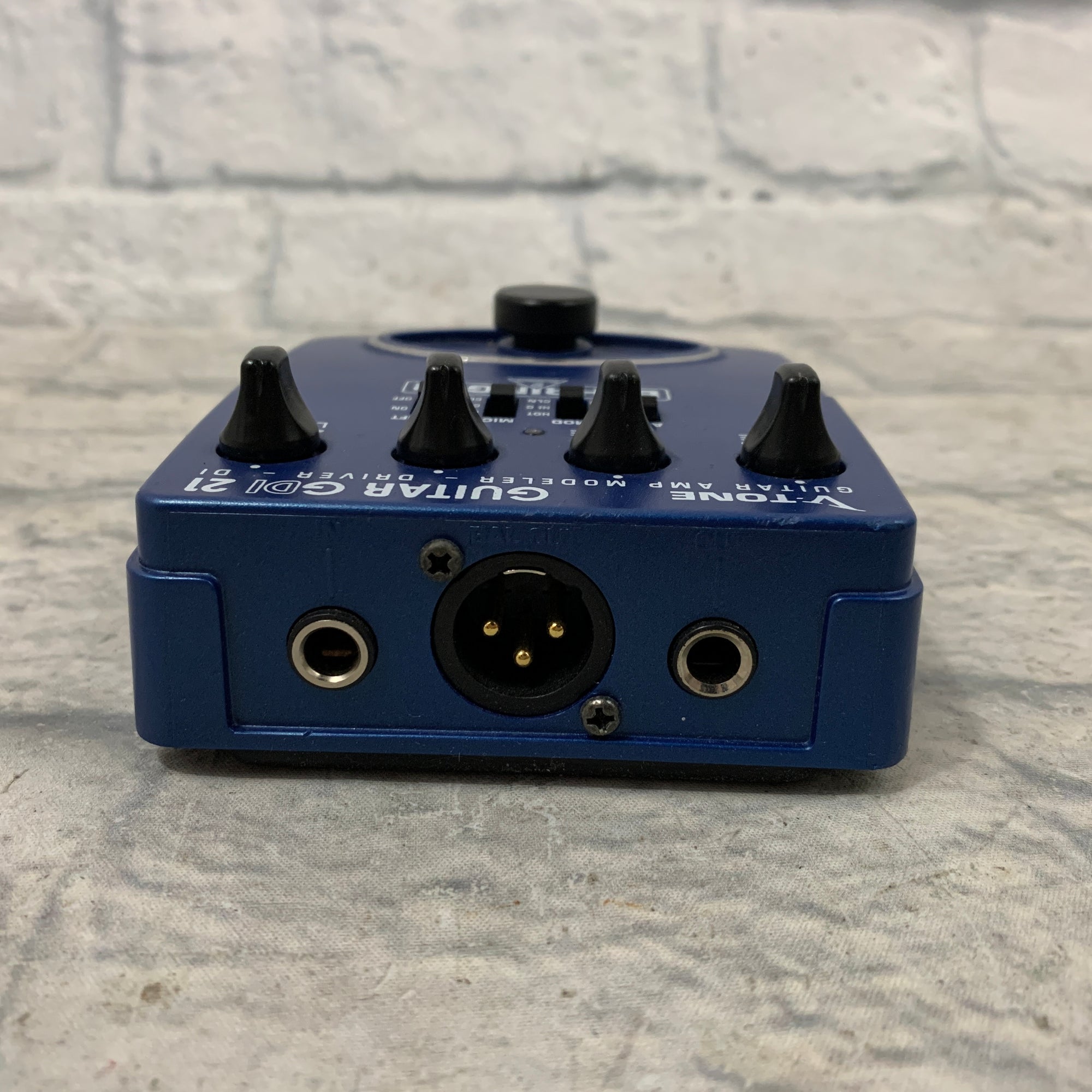 Behringer V-Tone GDI21 Guitar Modeling Pedal