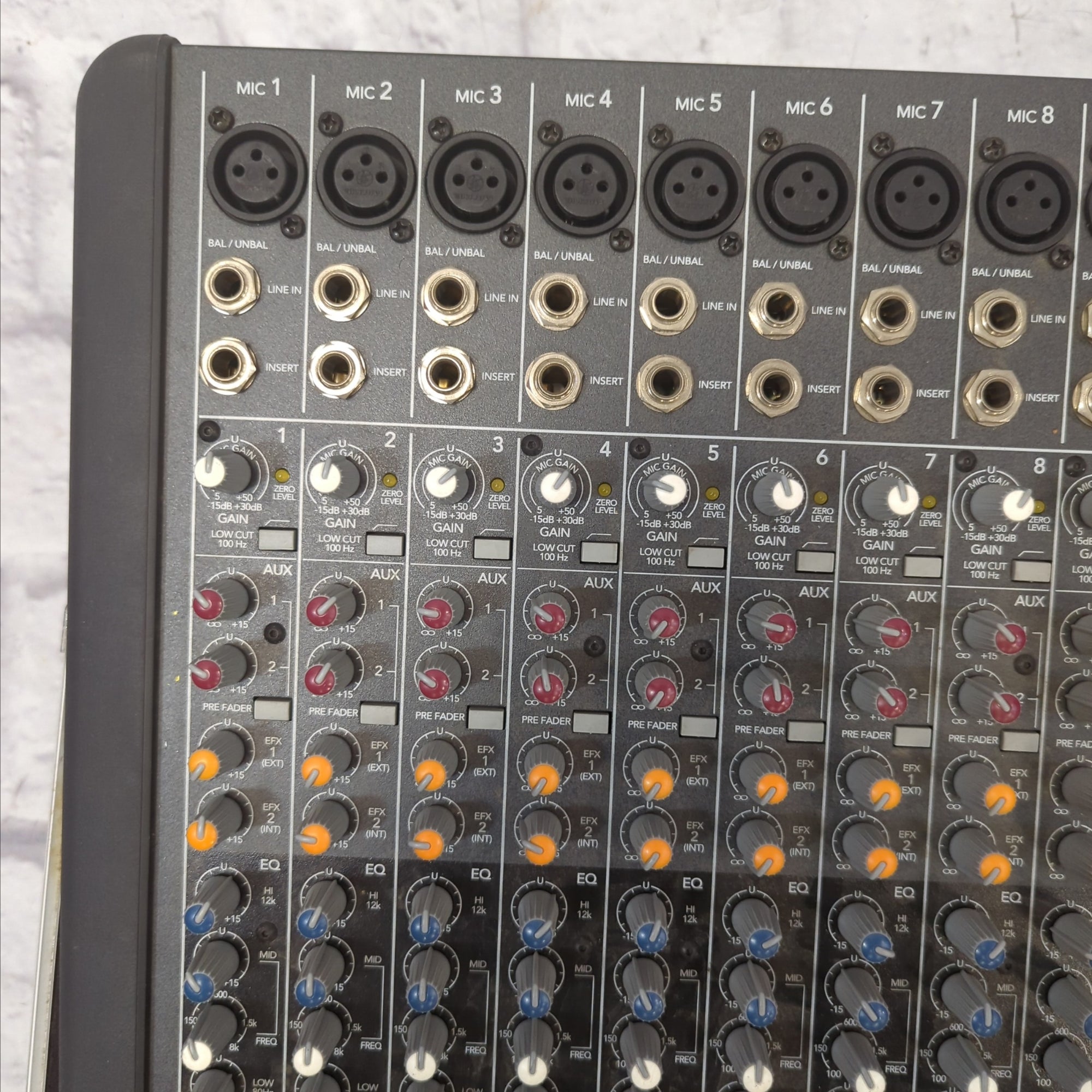 Mackie CFX20 MKII Mixer With Effects and Road Case