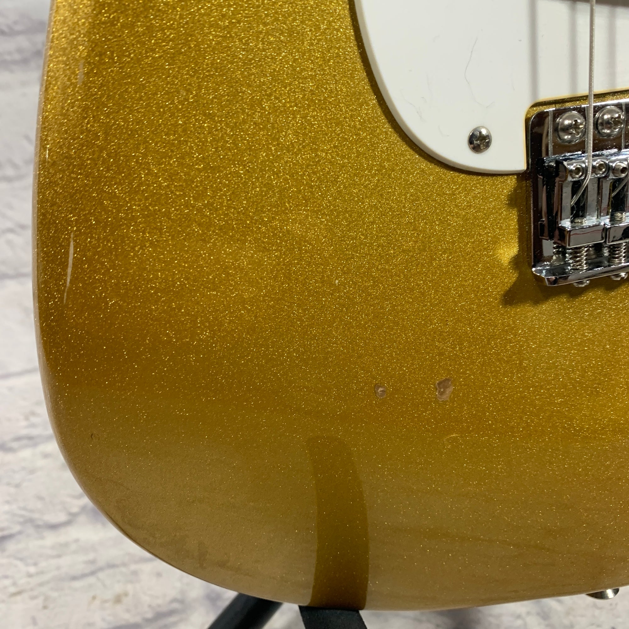 Squier Affinity Strat Gold Sparkle