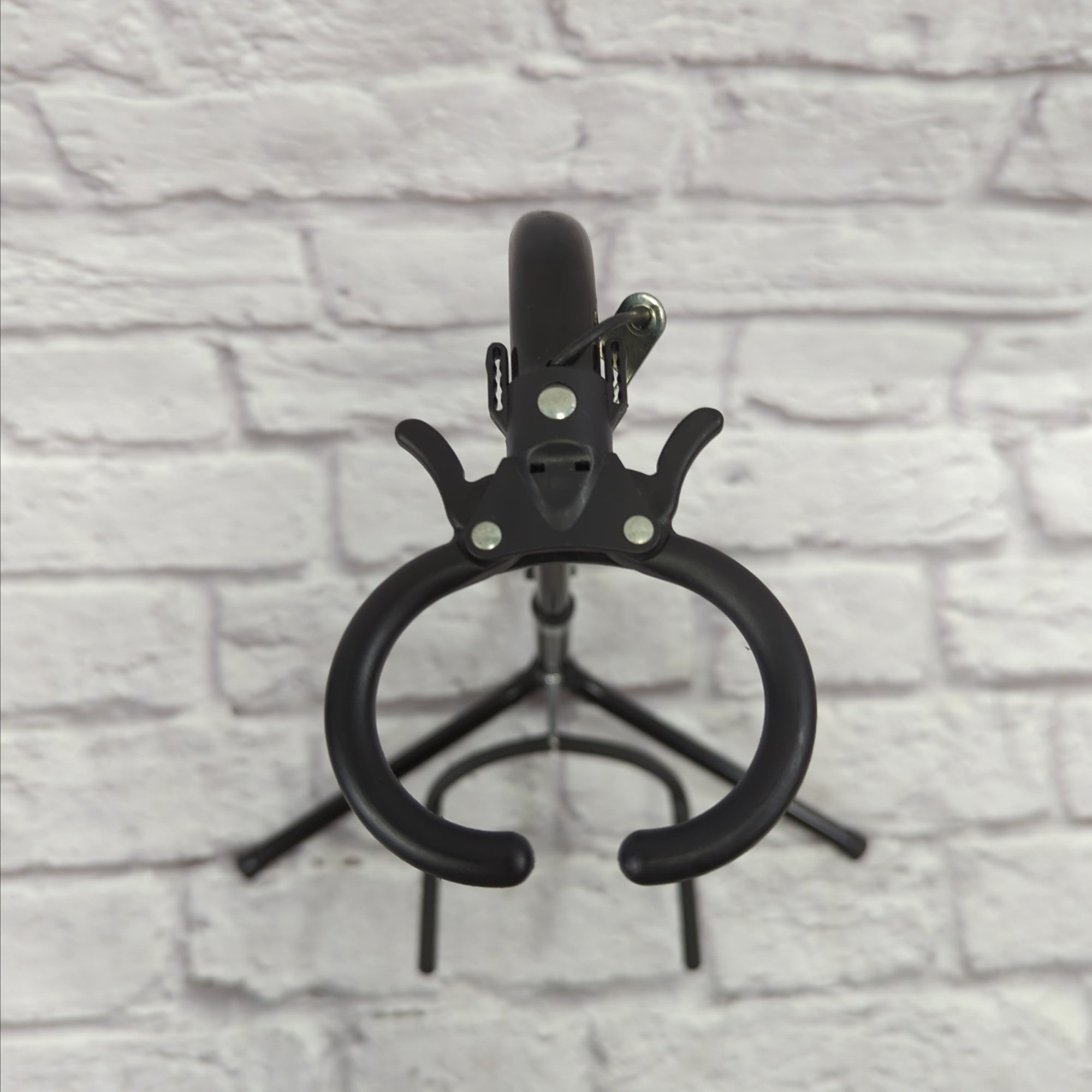 Musicians Friend Guitar Stand
