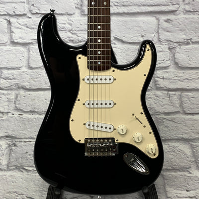 Squier by Fender Strat Black