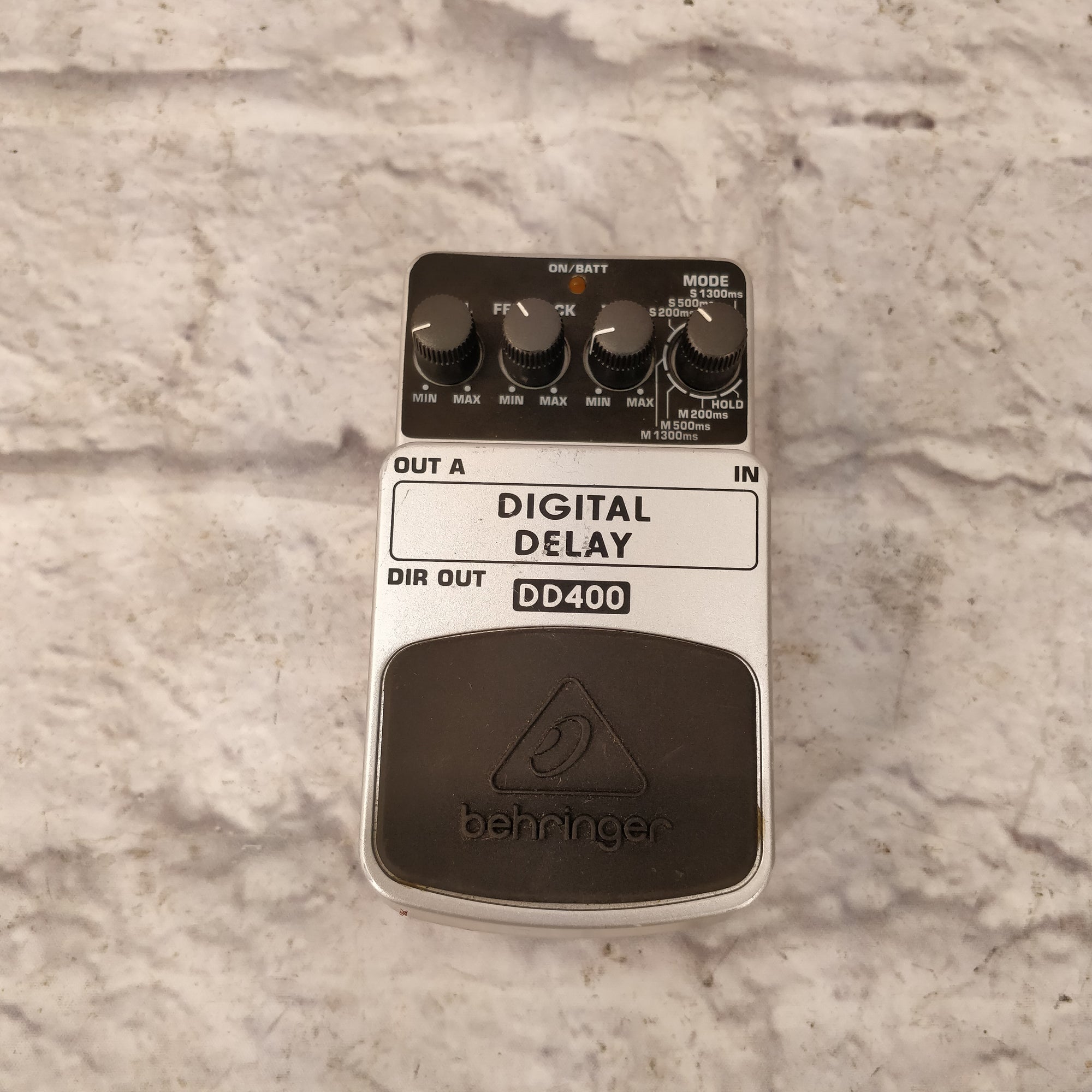Behringer DD400 Digital Delay Pedal Evolution Music