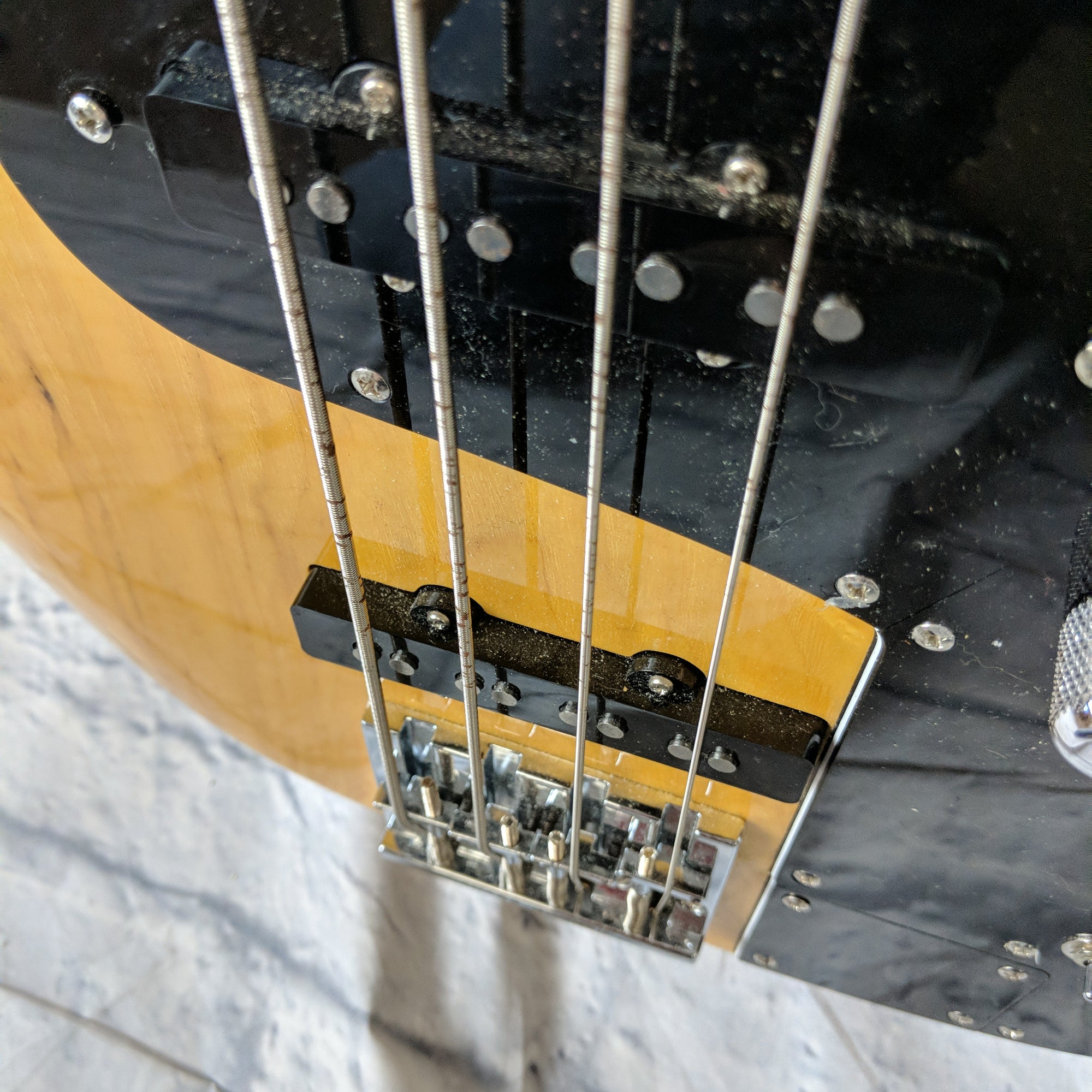 Fender Jazz Bass 2004 w/gig bag R084793