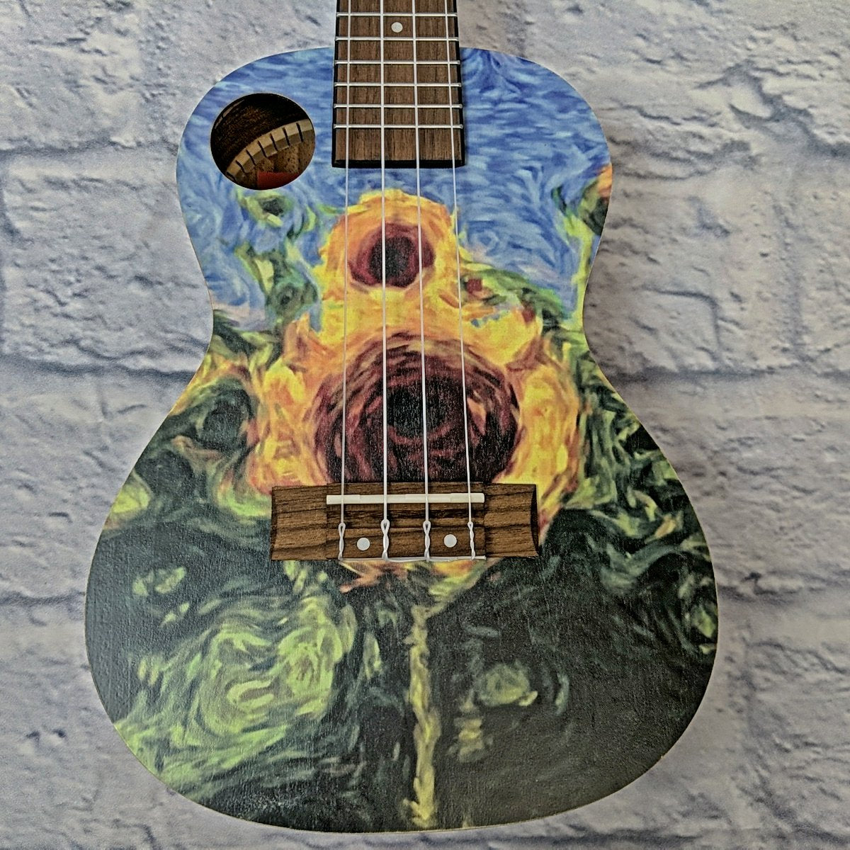 Amahi UKC-3DA5 Sunflower Fields Concert Mahogany Ukulele