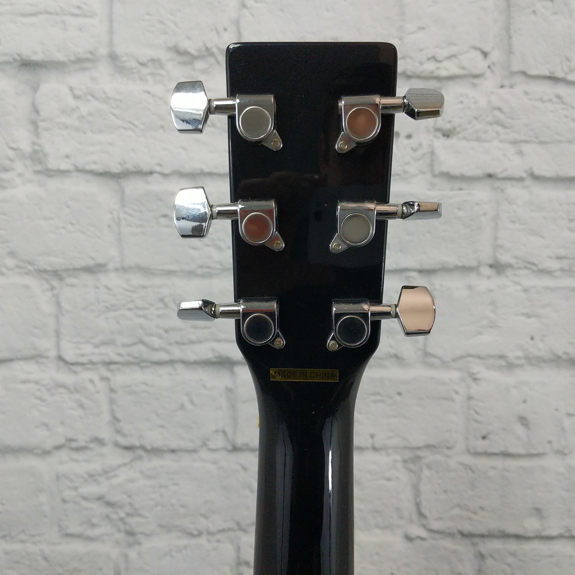 Rogue Classic Spider Resonator Regular Black Roundneck