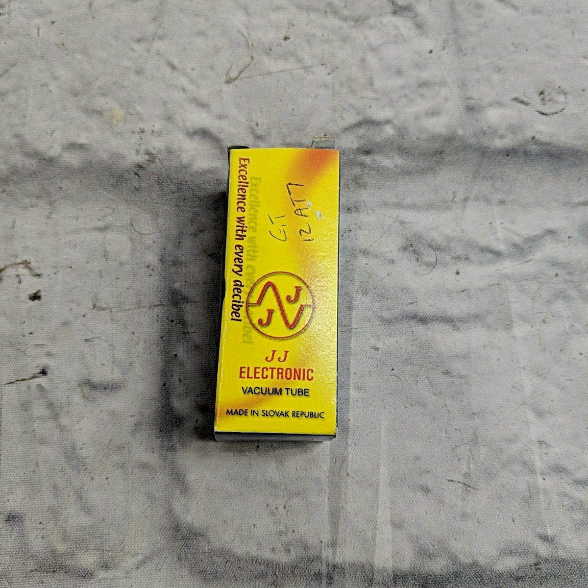 Groove Tubes 12AT7 Vacuum Tube
