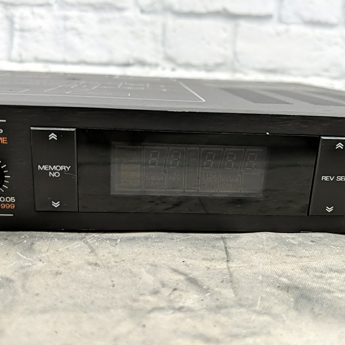 Vintage 1980s Roland DEP-5 Multi Effects Processor Rack