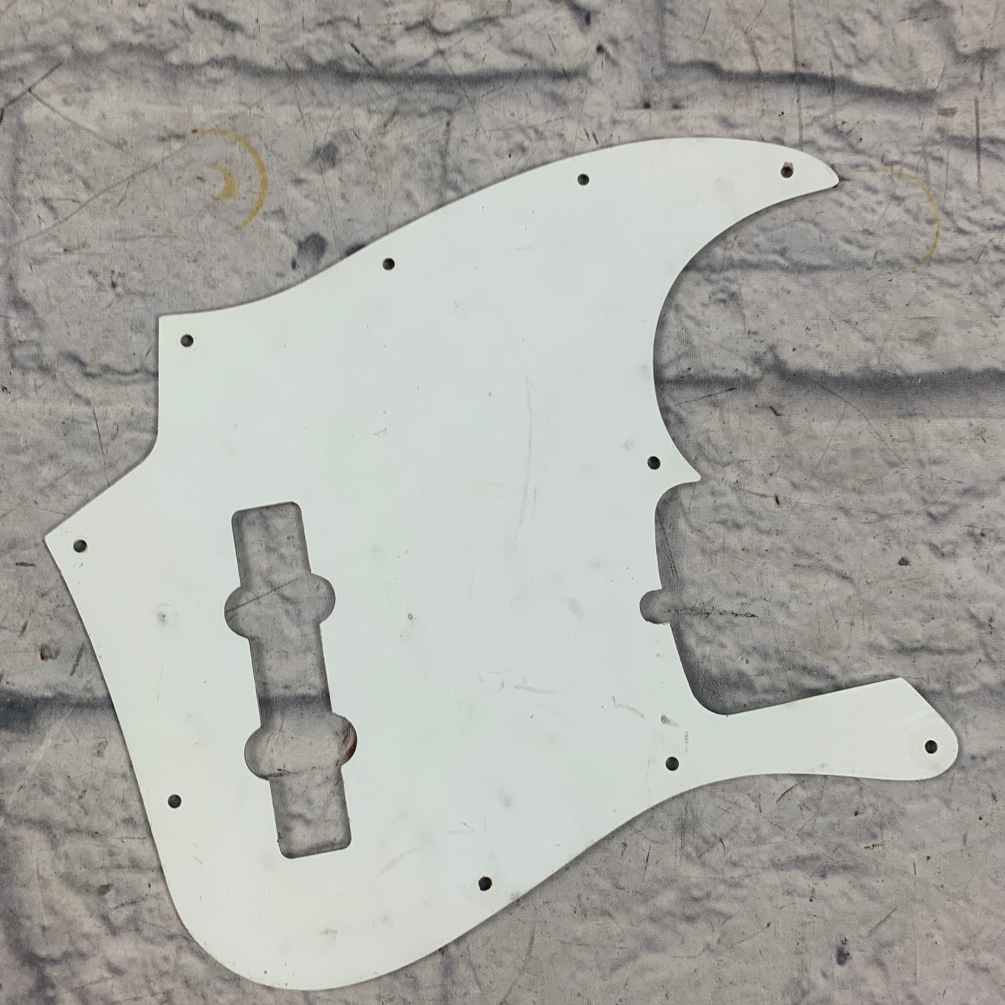 Fender American Jazz Bazz Pickguard White