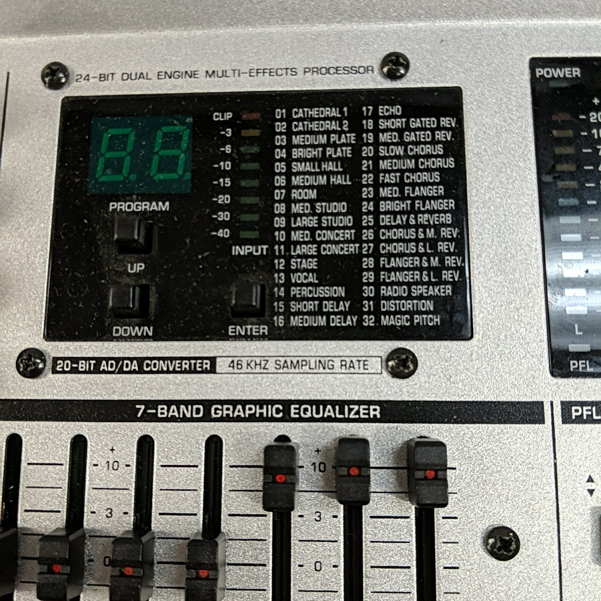 Behringer MX1804x 14 Channel Mixer