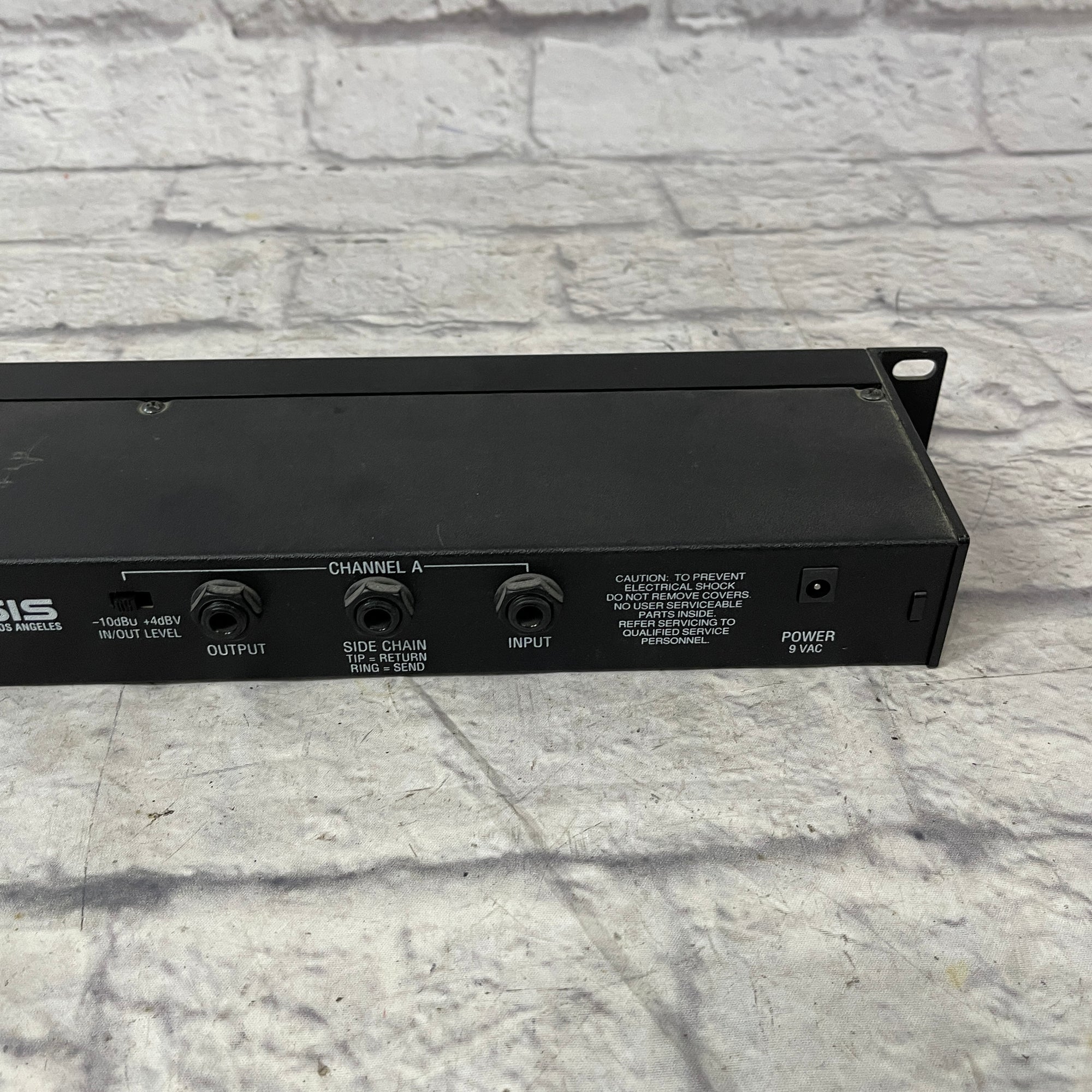 DTM・DAW ALESIS 3630 Comp/Limiter/Gate ALESIS 3630 COMPRESSOR RMS/PEAK DUAL CHANNEL LIMITER w/ GATE