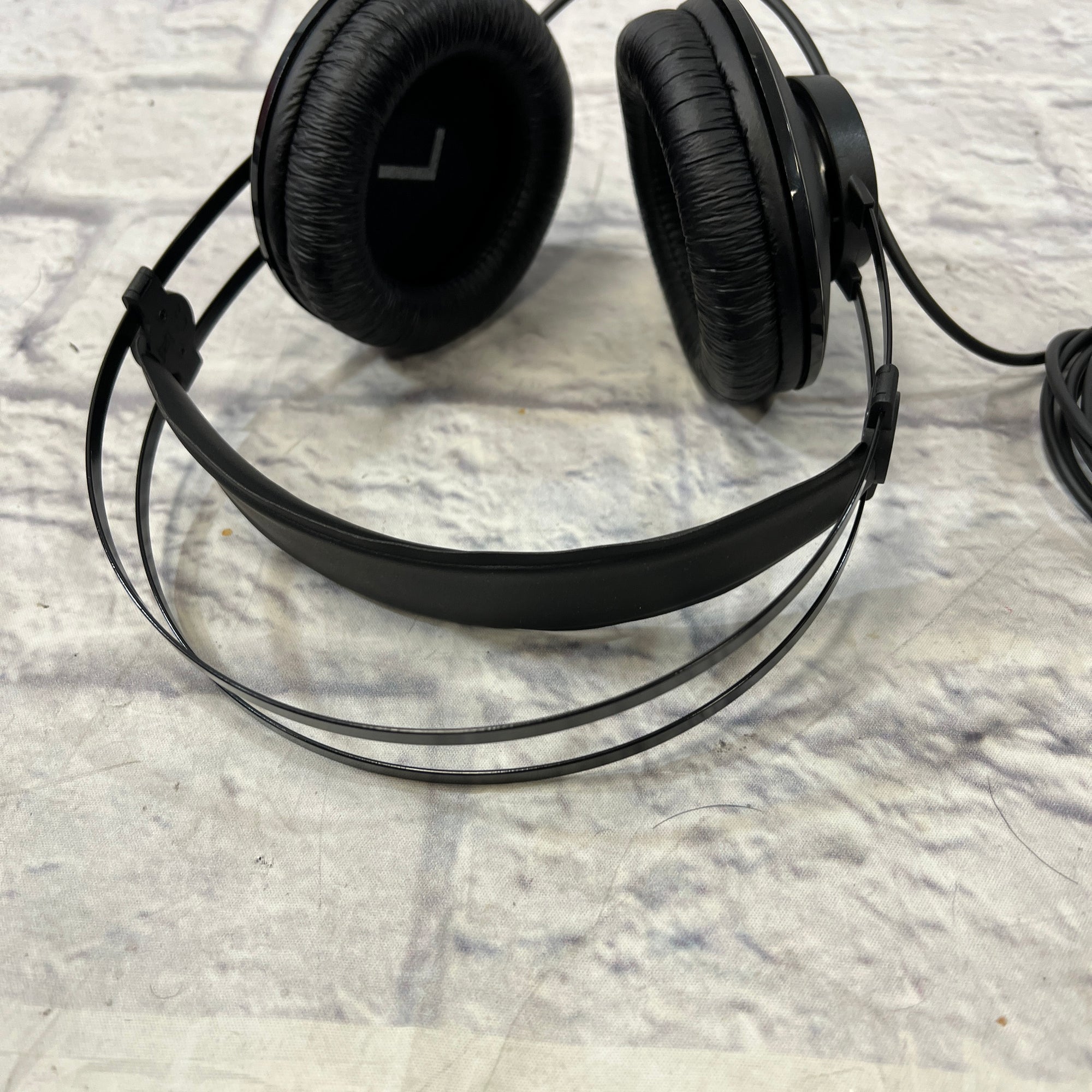 AKG K52 Closed Back Home Audio Headphones