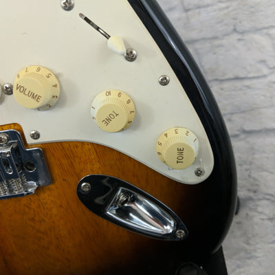 Squier Stratocaster SSS Sunburst