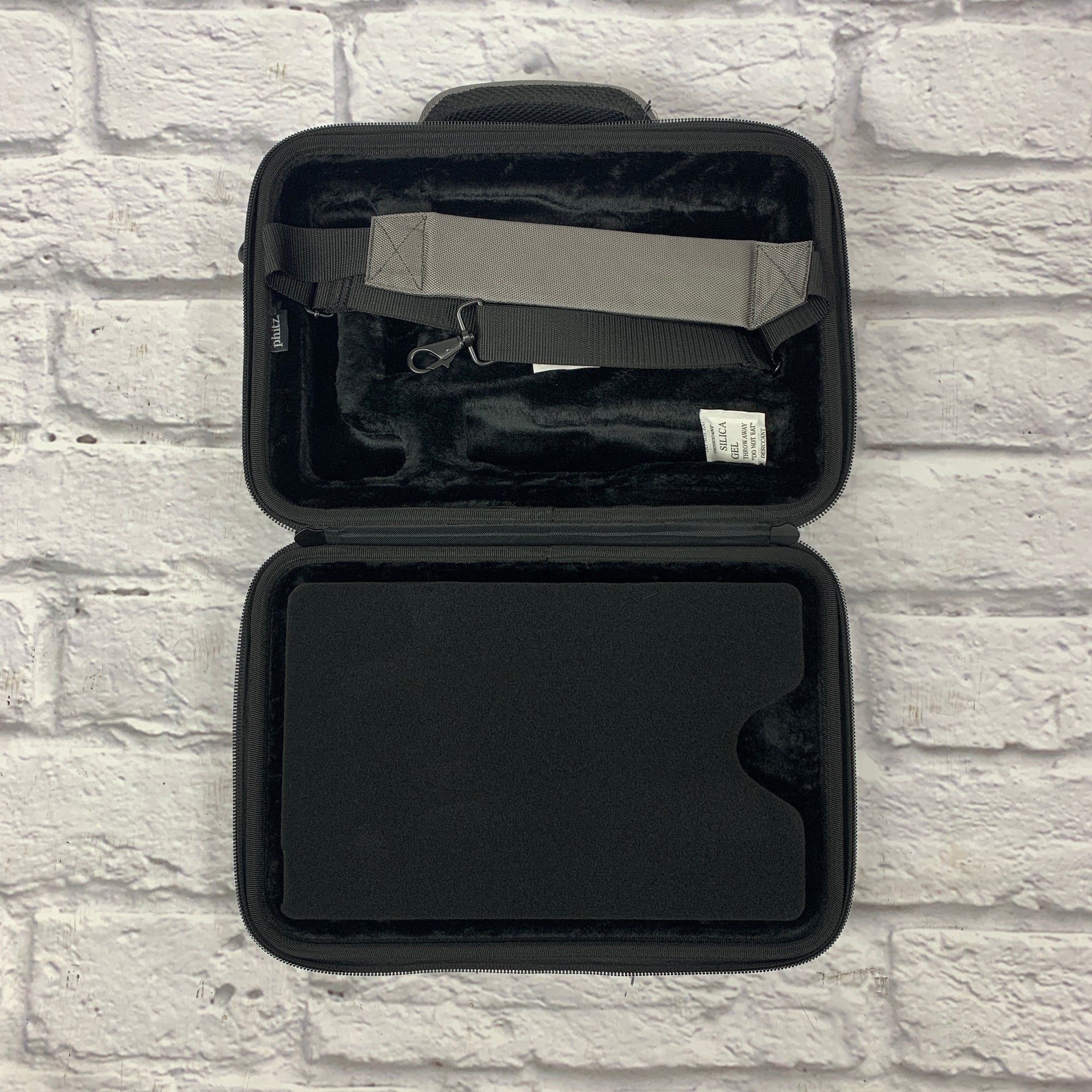 Phitz Clarinet Case, Silver