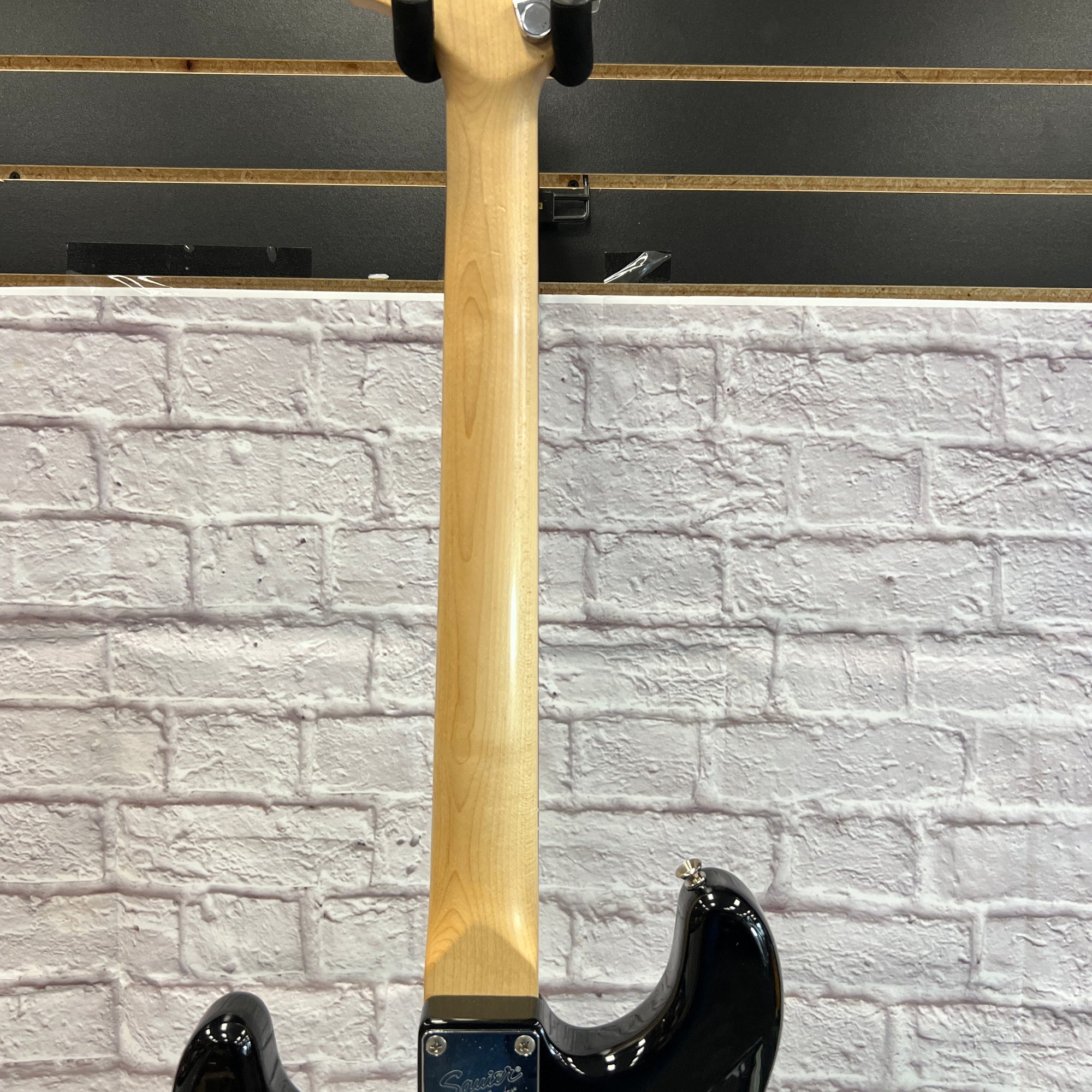 Squier Affinity Stratocaster Electric Guitar