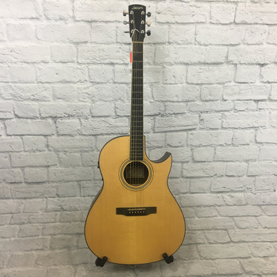 Larrivee C-03 Acoustic Guitar w/Case - New Old Stock!