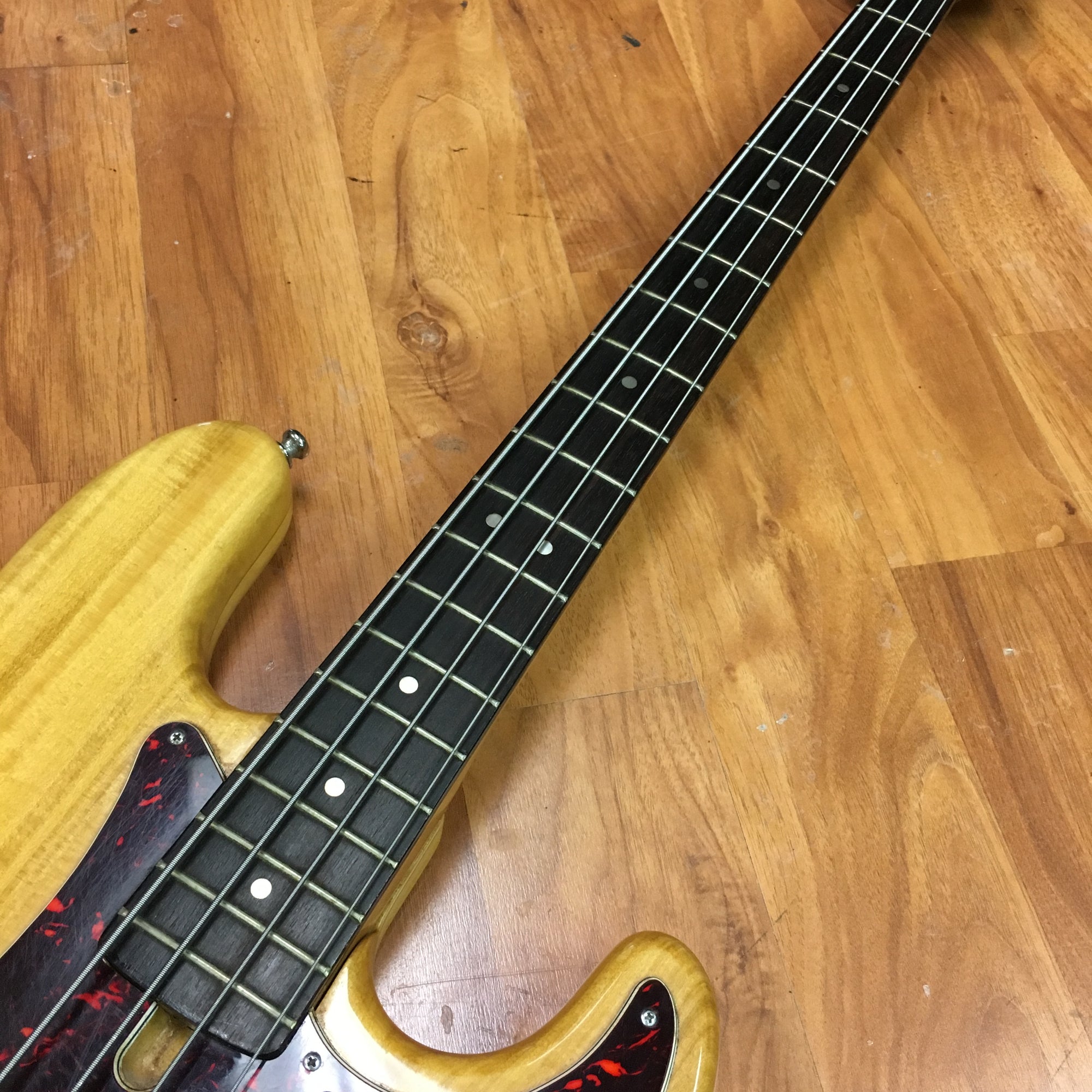 Univox Precision Bass, Lawsuit Era w/ Case