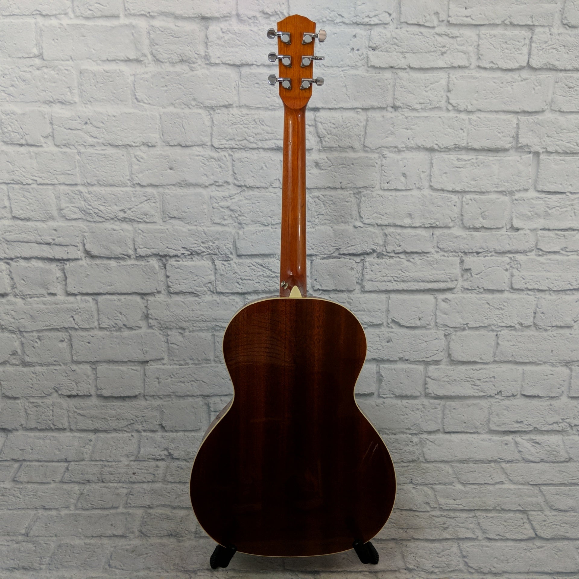 Fender GDO300 Dreadnaught Quilted Top