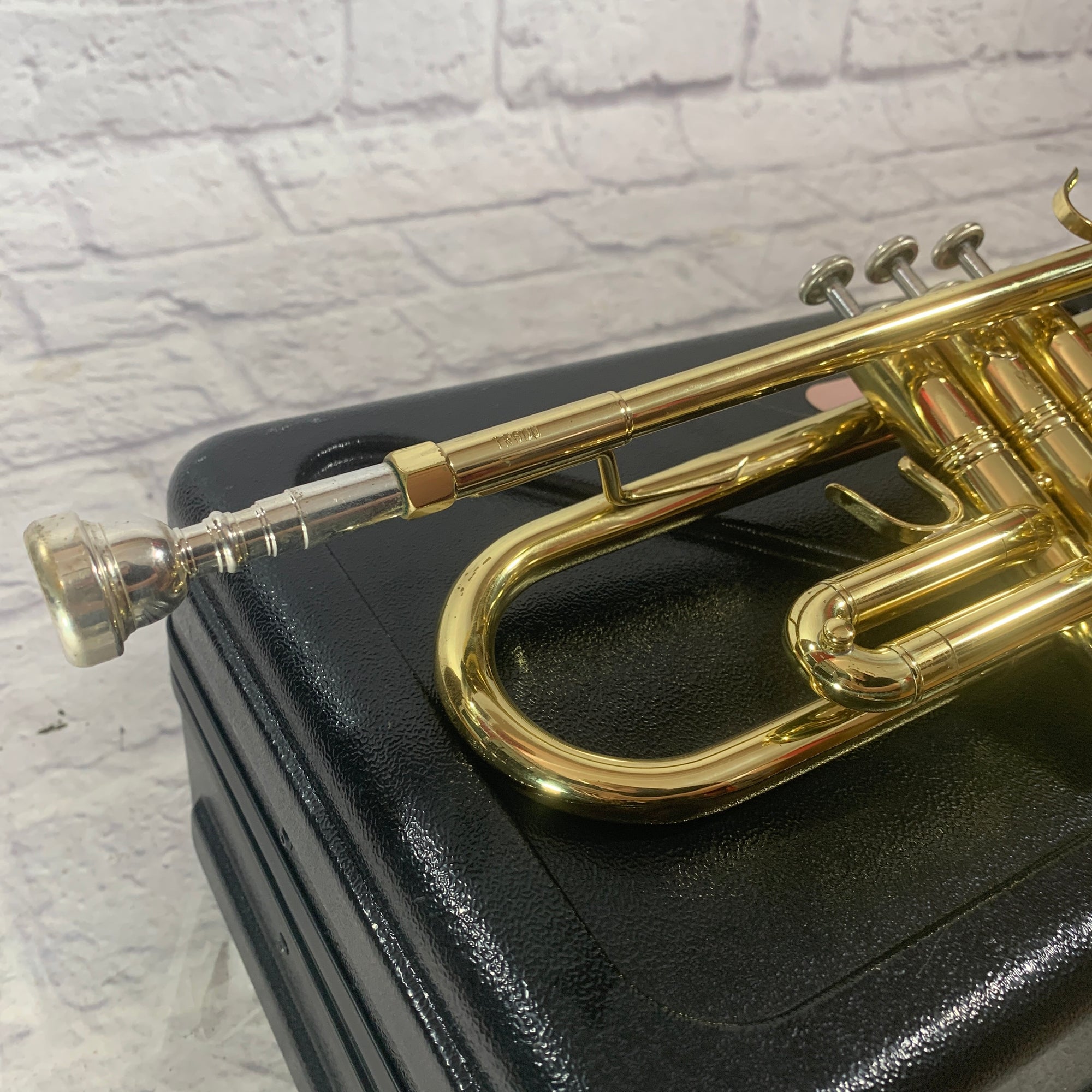 Bach Aristocrat TR600 Trumpet w/ Case