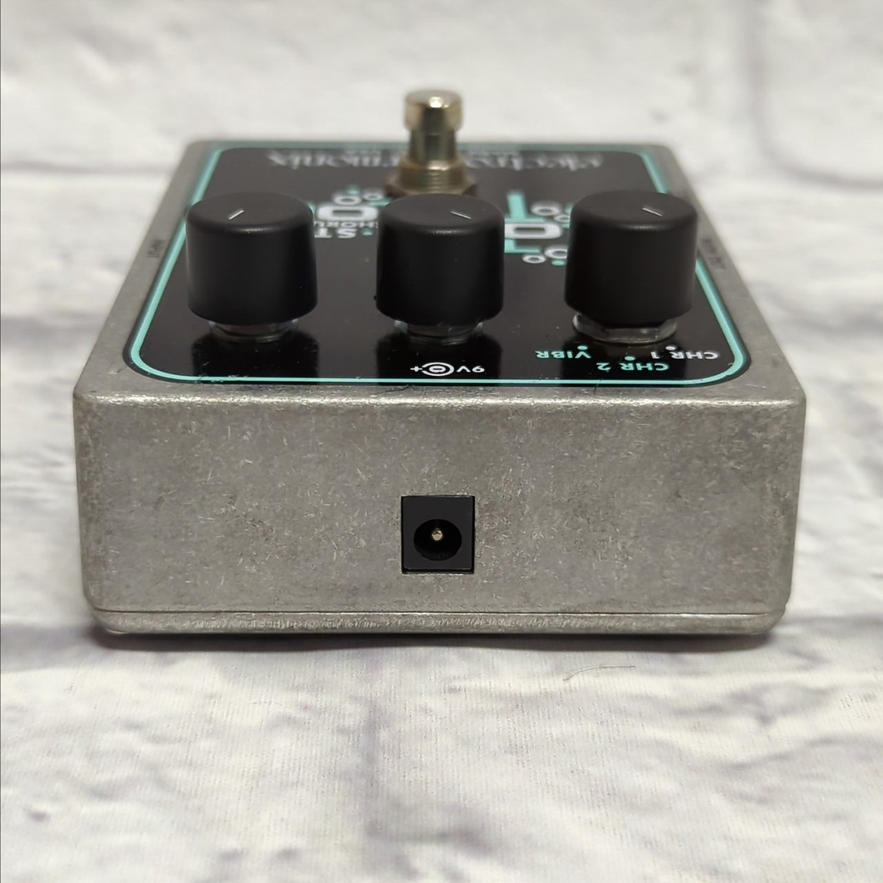 Electro-harmonix The Clone Theory Stereo Chorus Vibrato Pedal