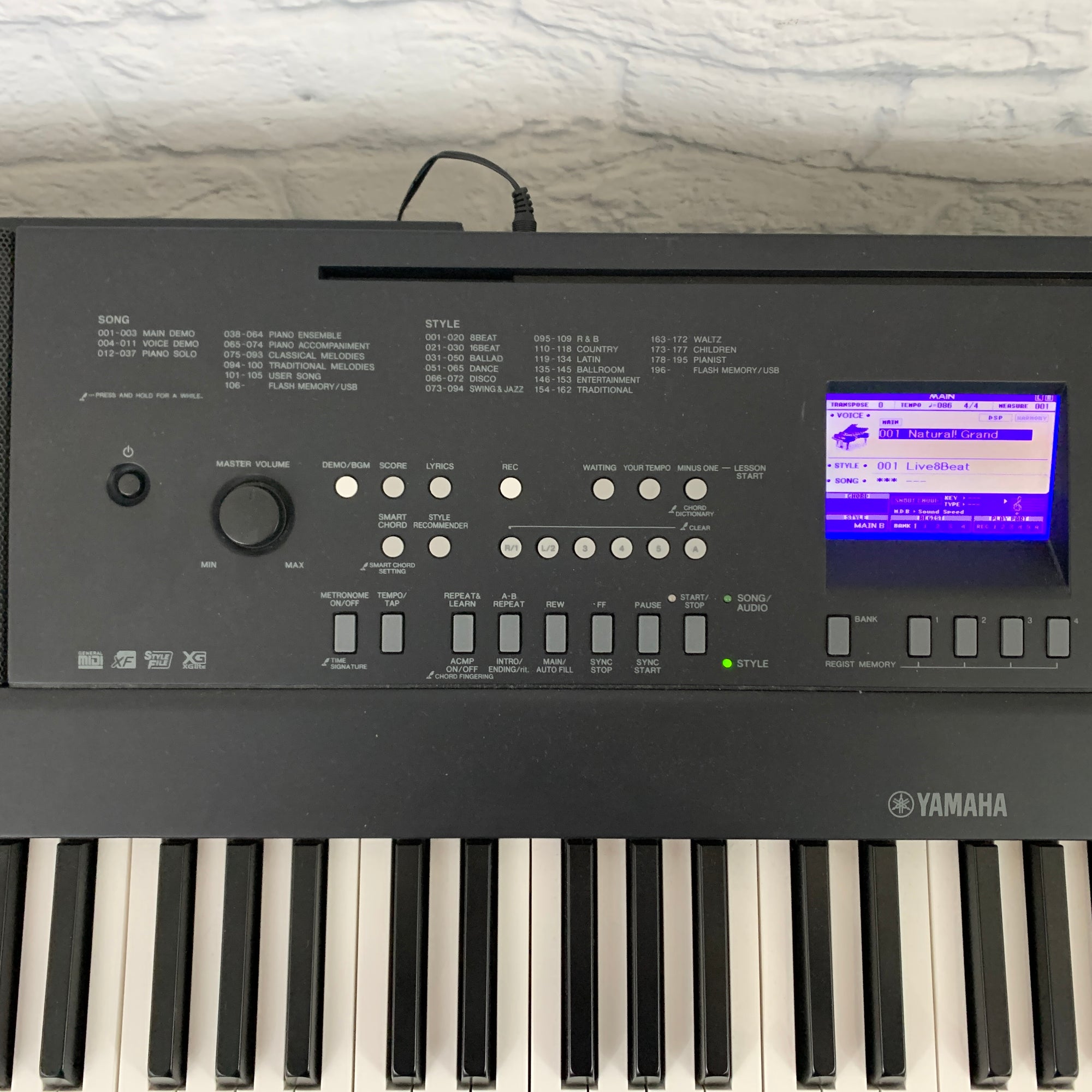 Yamaha DGX-650 Portable Grand Digital Piano