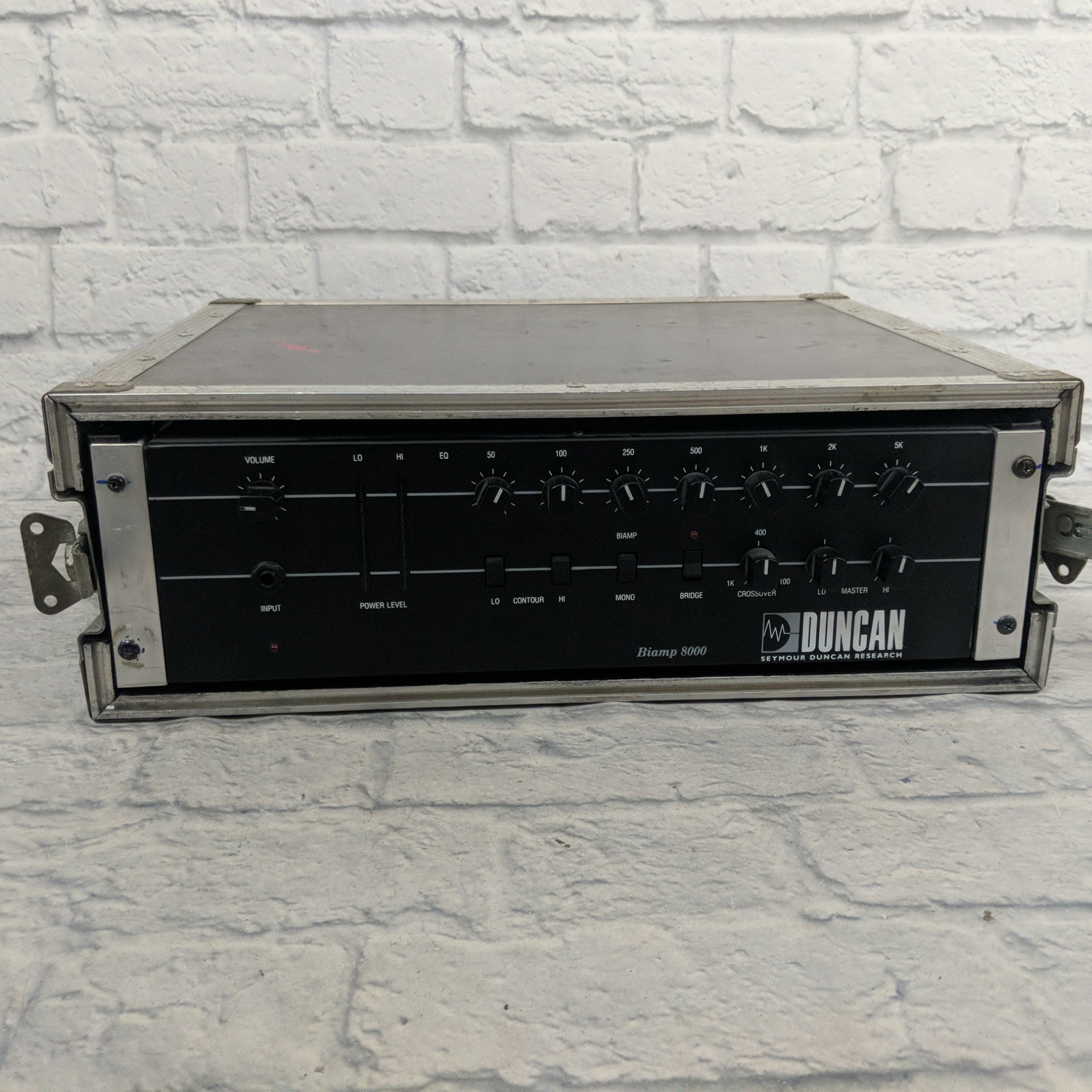 Seymour Duncan Research Biamp 8000 in Road Case
