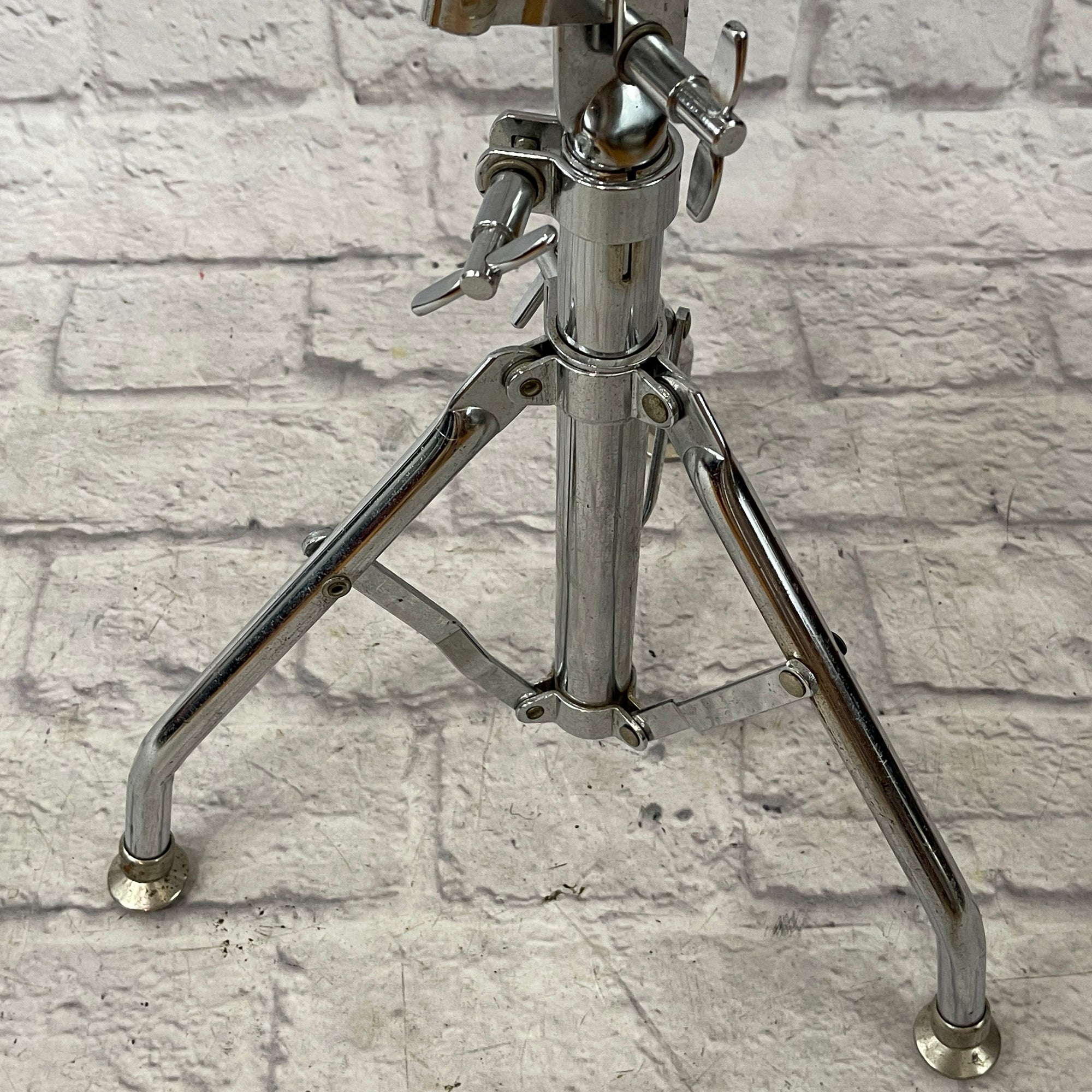 Vintage Ludwig Atlas Swivel Feet Snare Stand