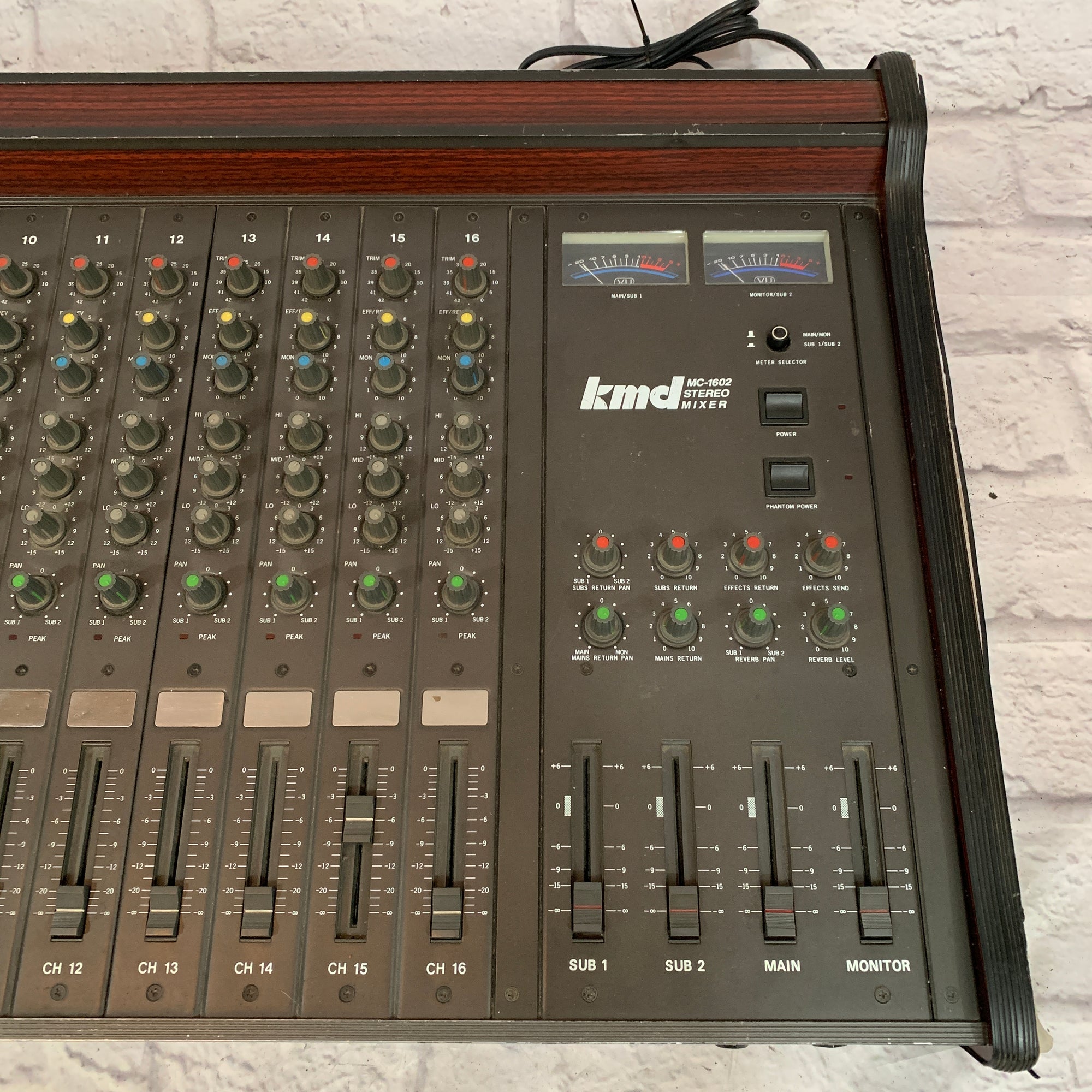 KMD MC-1602 16 Channel Stereo Mixer