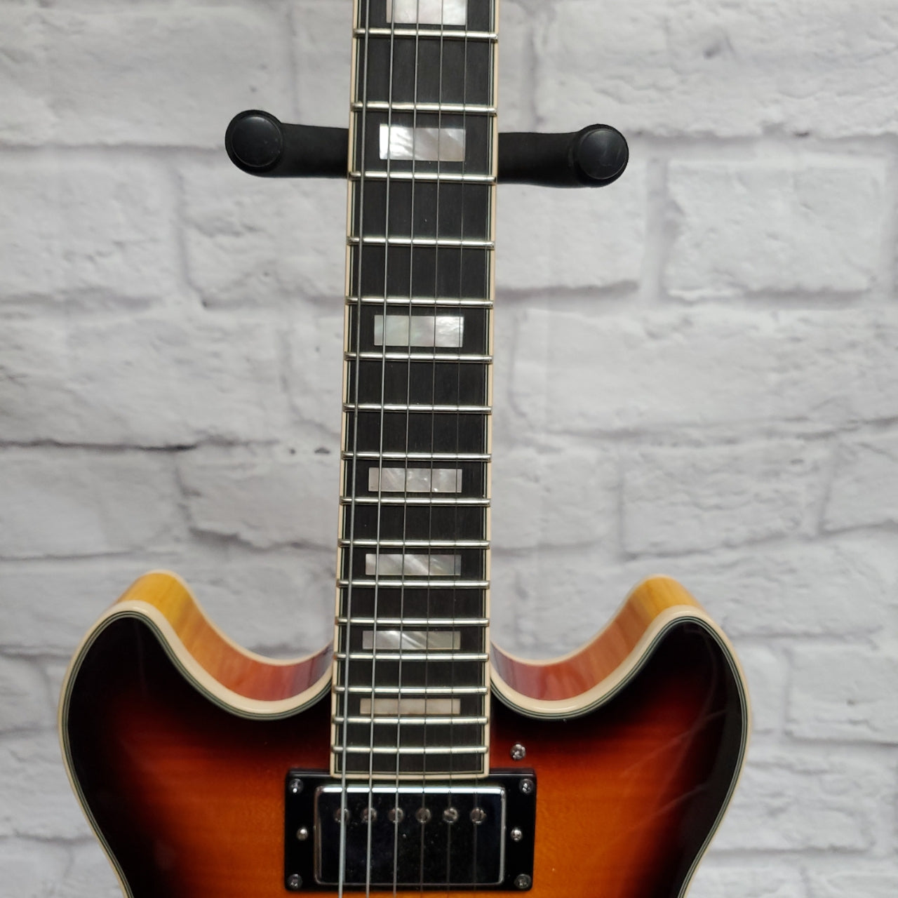 D'Angelico Premier Mini DC Sunburst w/ Gig Bag