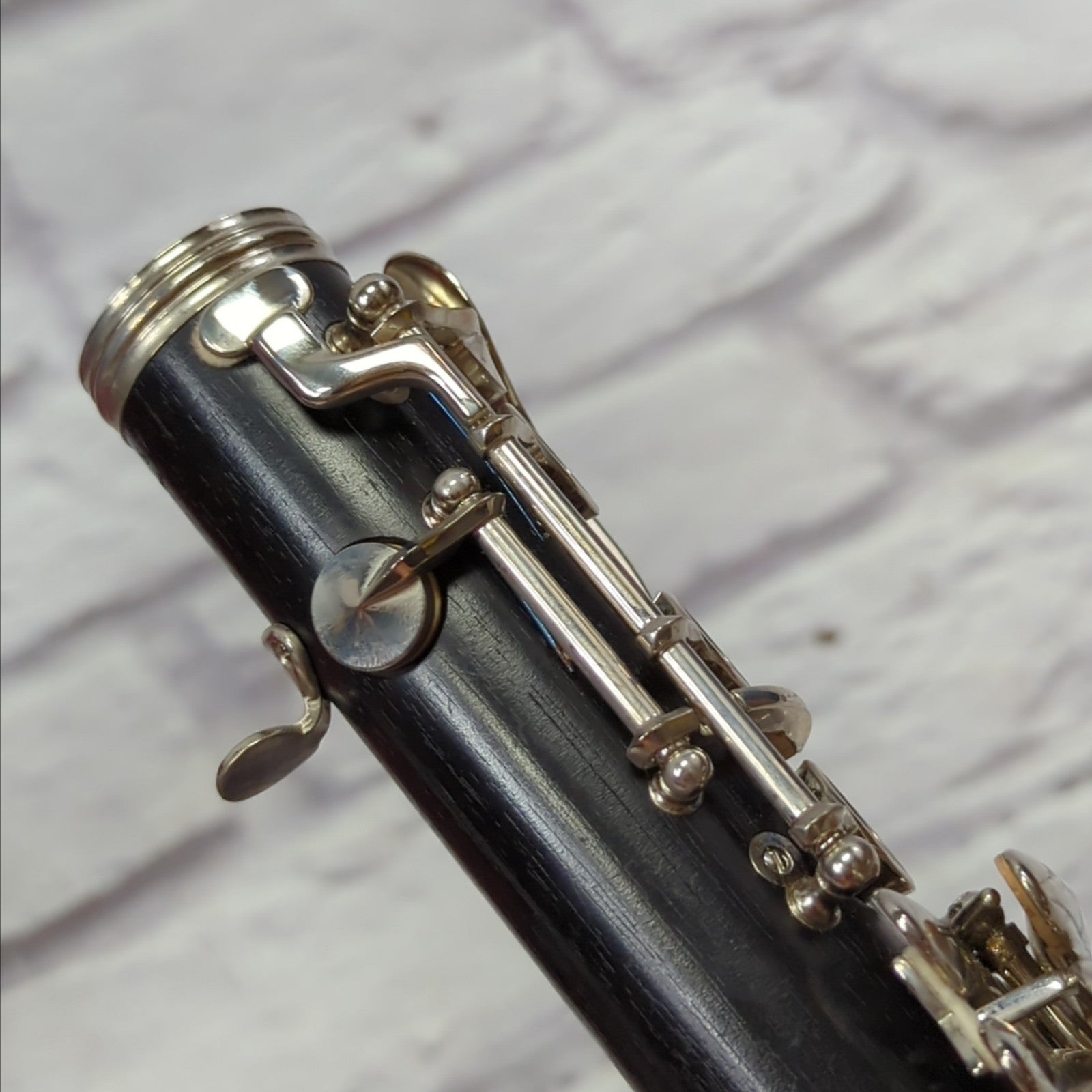 Buffet Crampon E11 Intermediate Bb Clarinet - Ready to play!  Only 2 years old