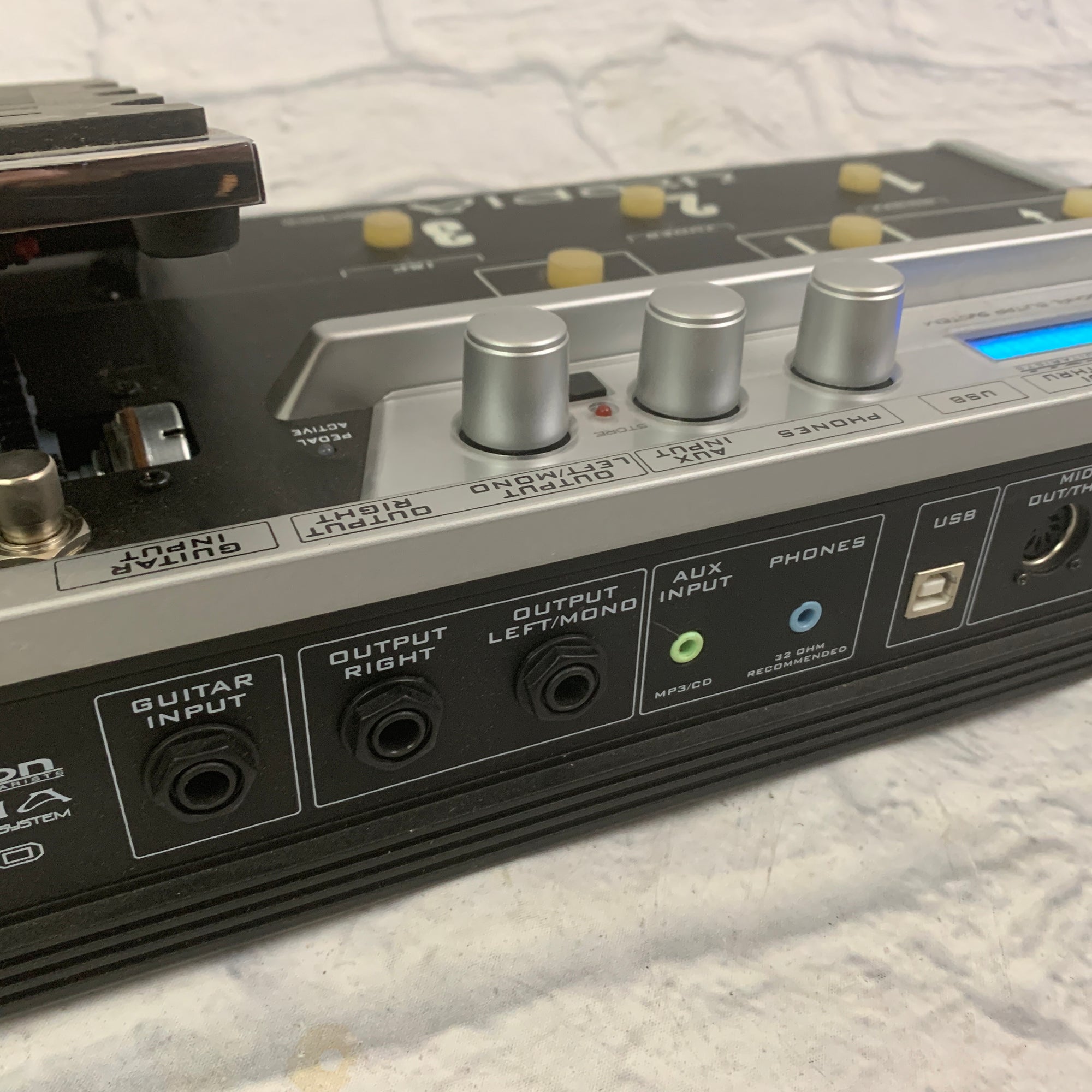Rocktron G200  Multi Effects Pedal w/ box