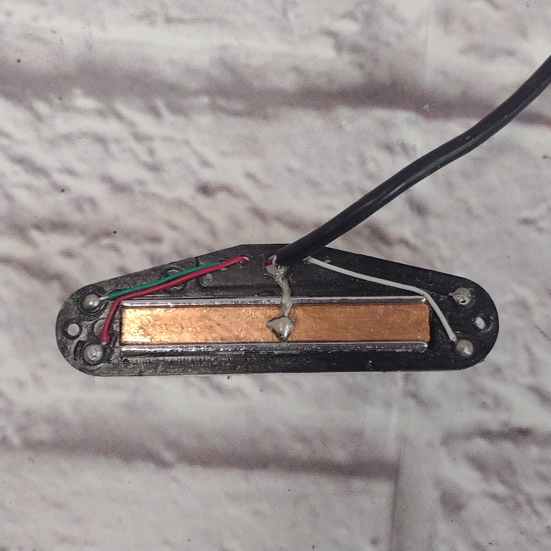 Unknown Dual Rail Single Coil Pickup Pair
